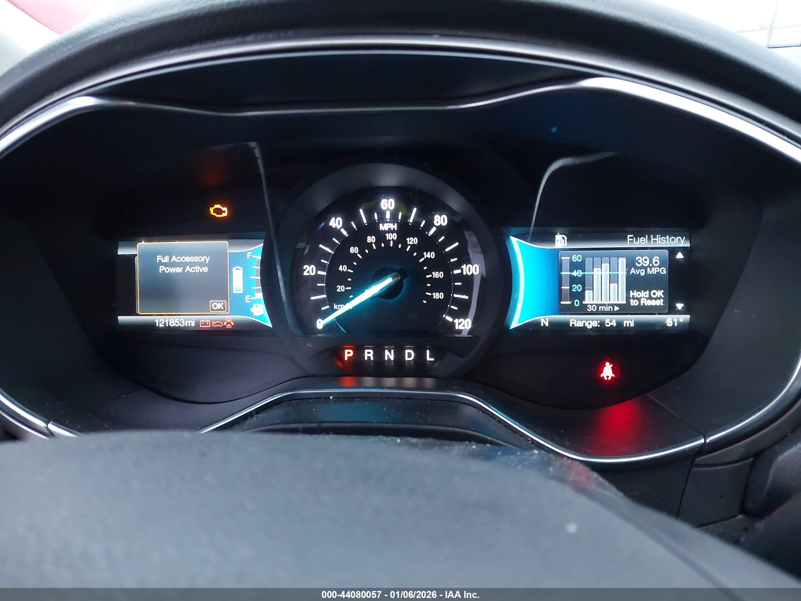 FORD FUSION image 7