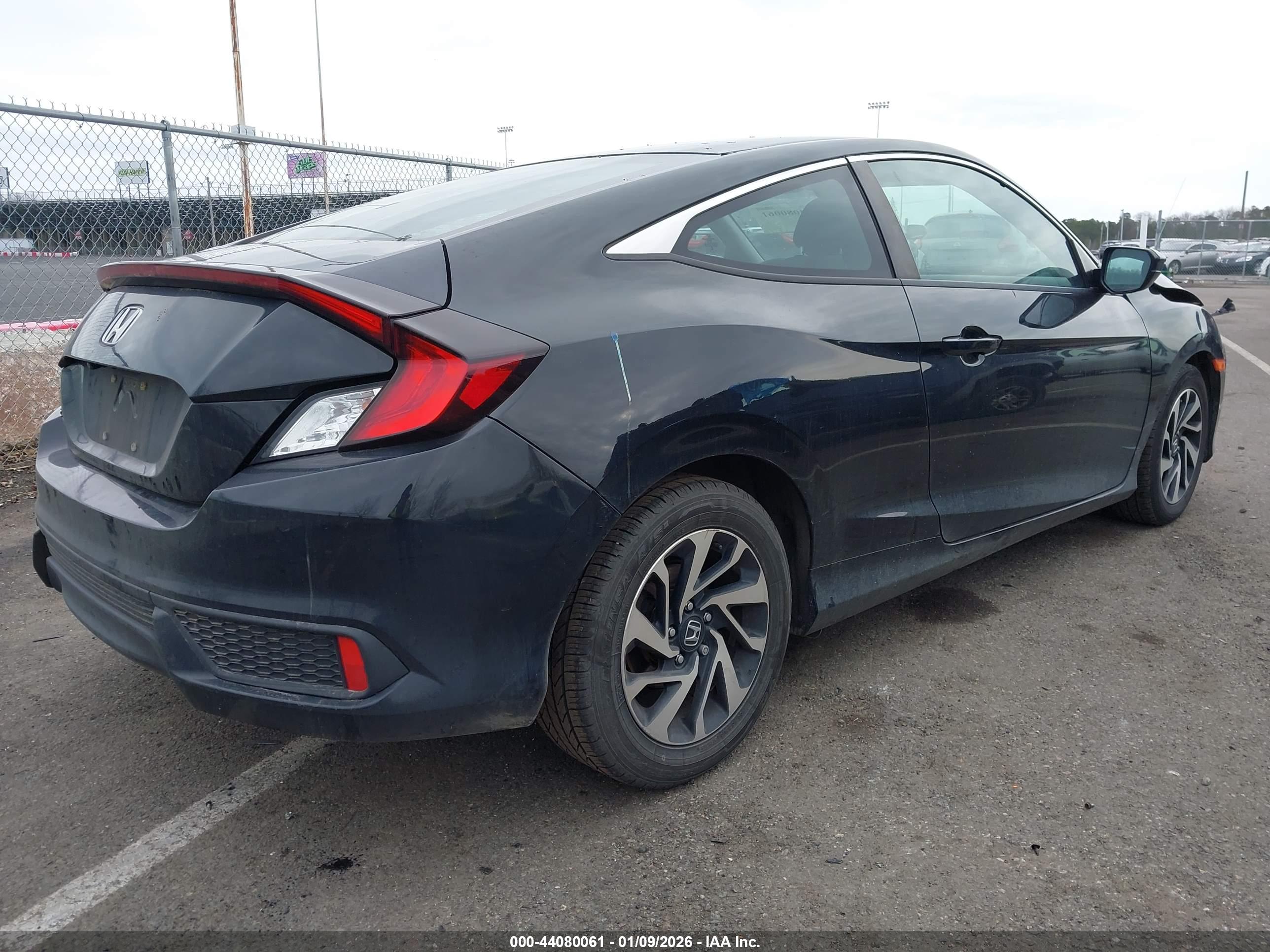 HONDA CIVIC image 4