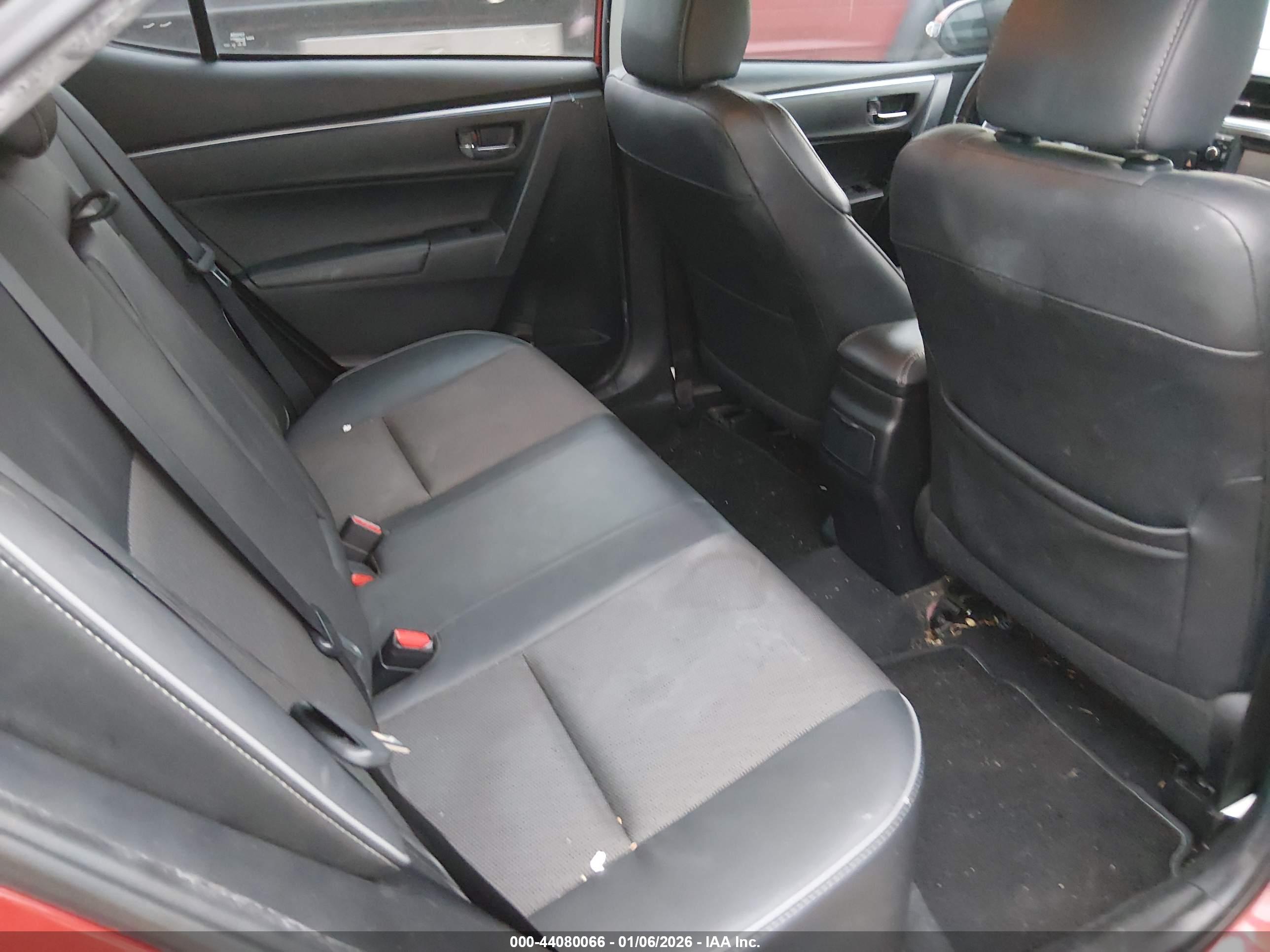 TOYOTA COROLLA image 8