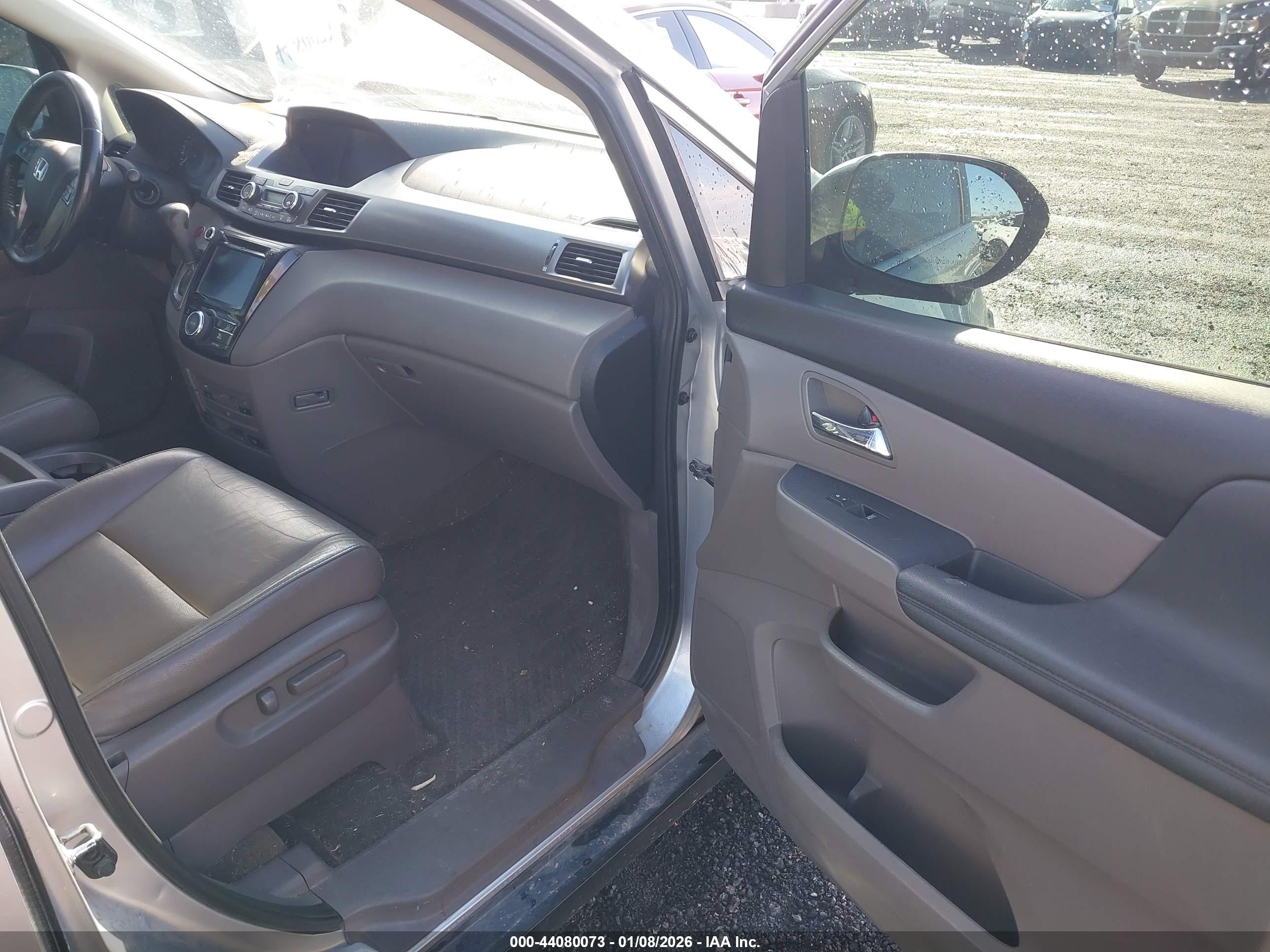HONDA ODYSSEY image 5