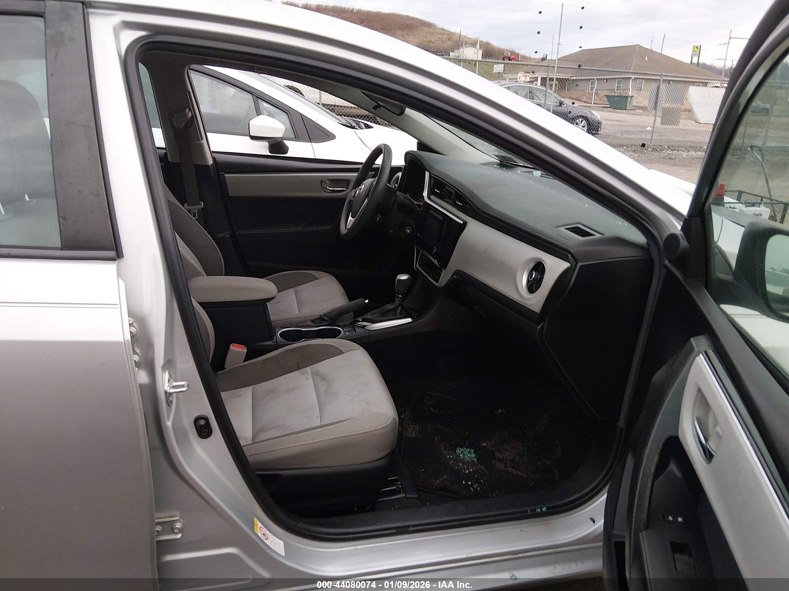 TOYOTA COROLLA image 5