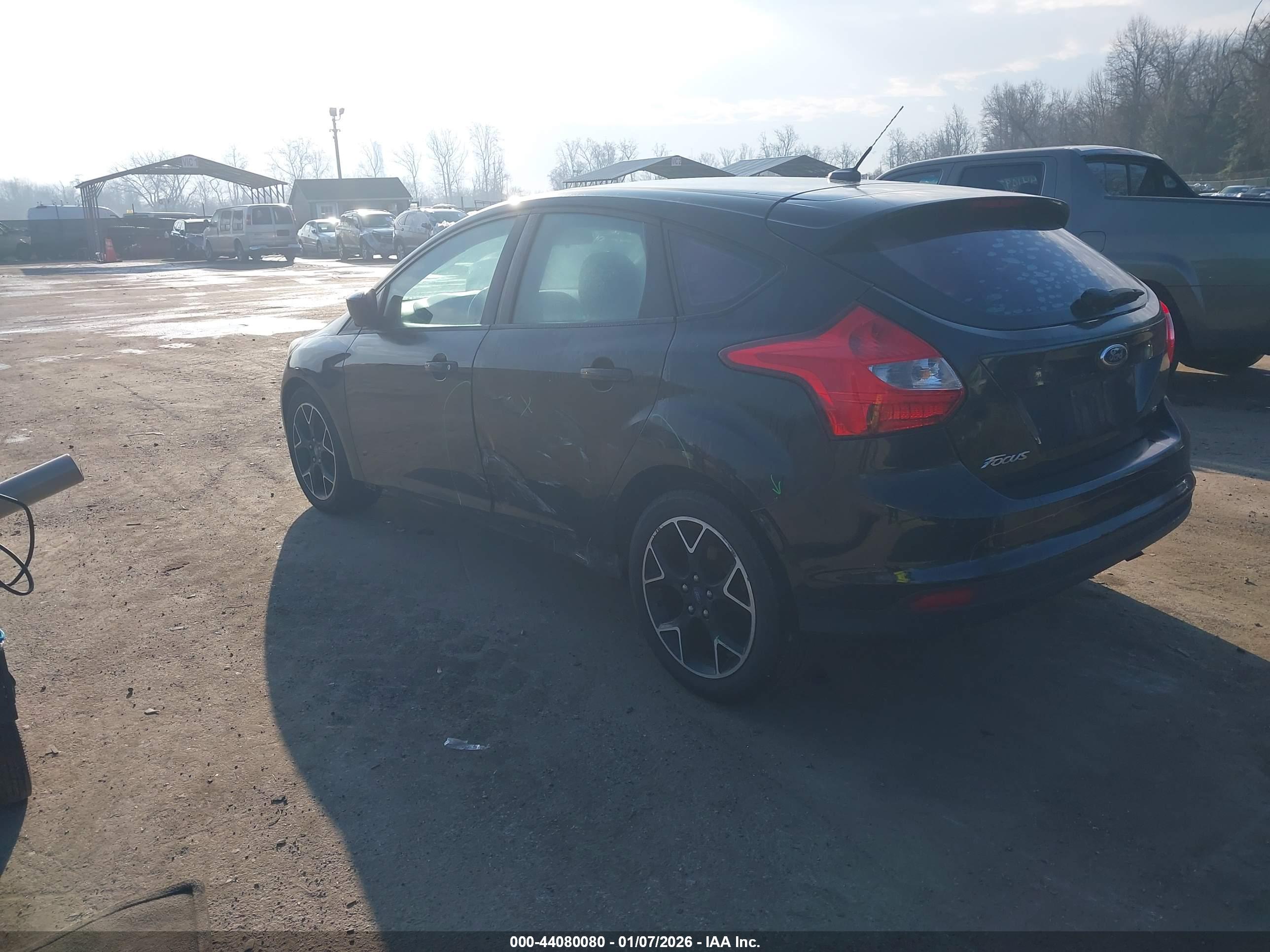 FORD FOCUS image 3