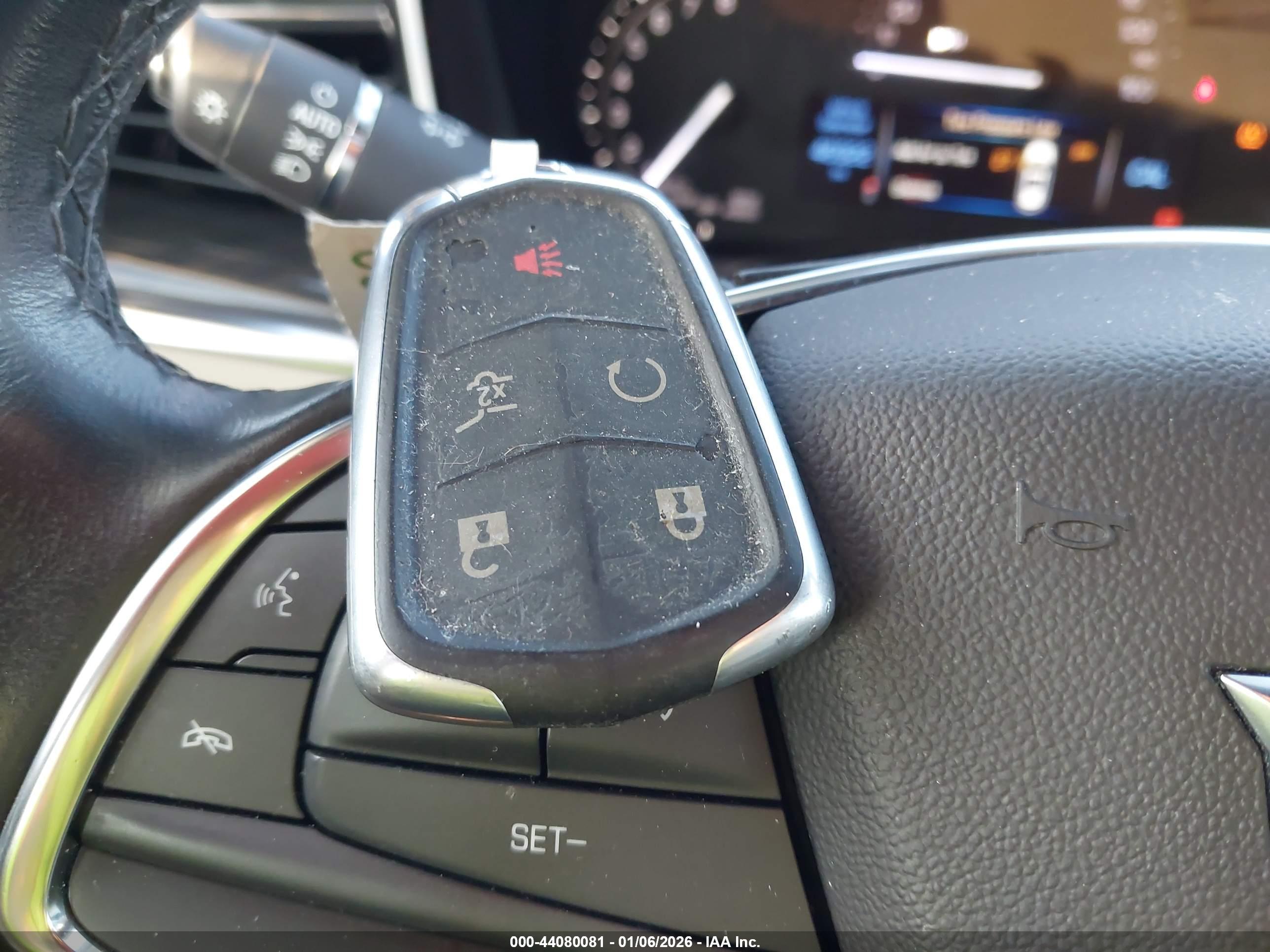 CADILLAC XT5 image 11