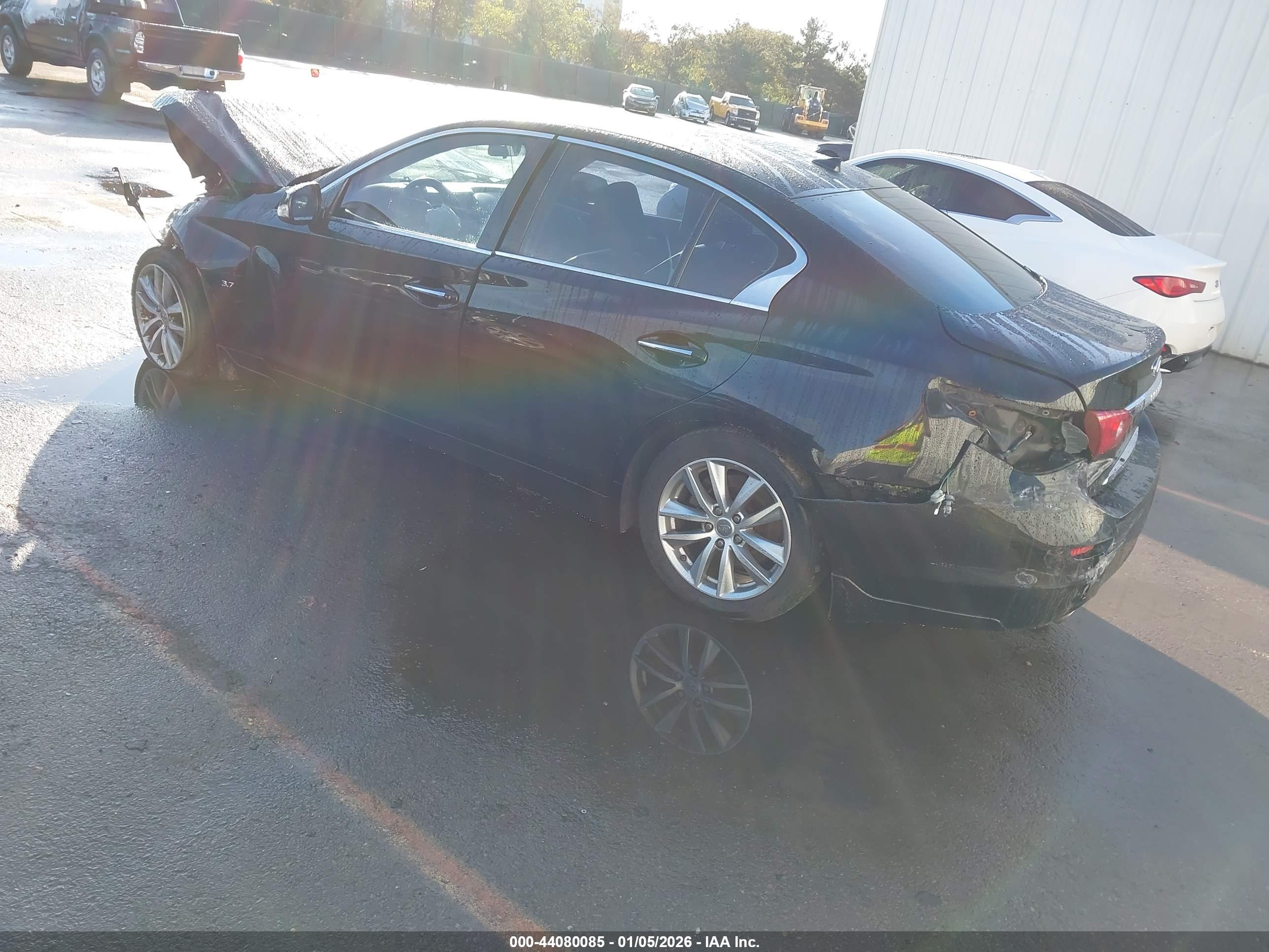 INFINITI Q50 image 3