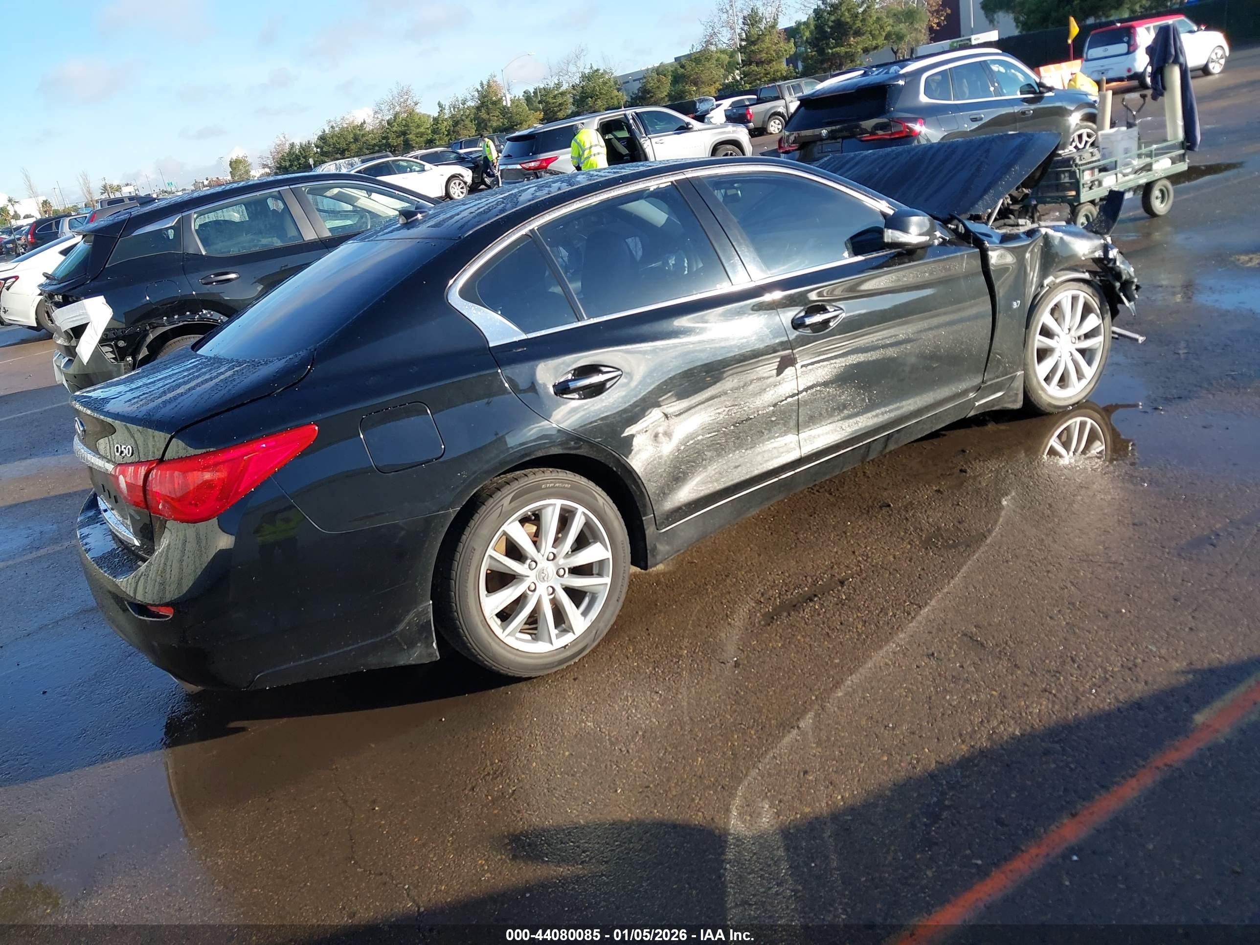 INFINITI Q50 image 4