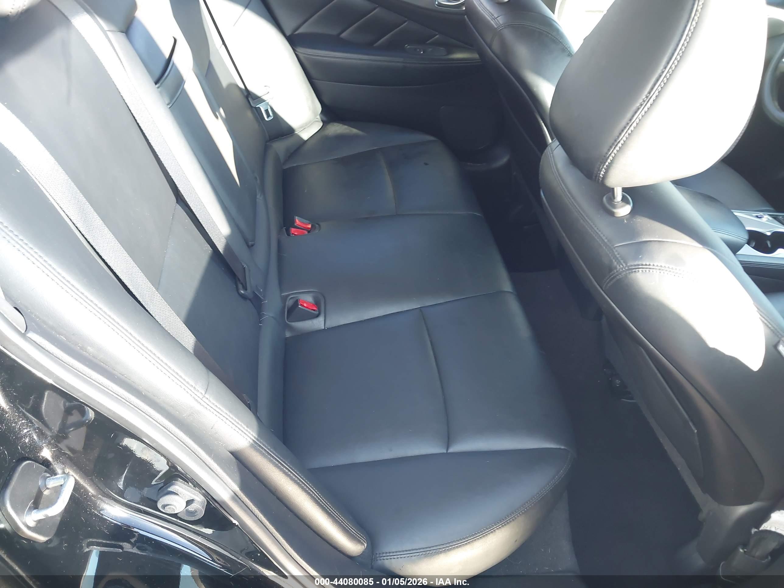 INFINITI Q50 image 8