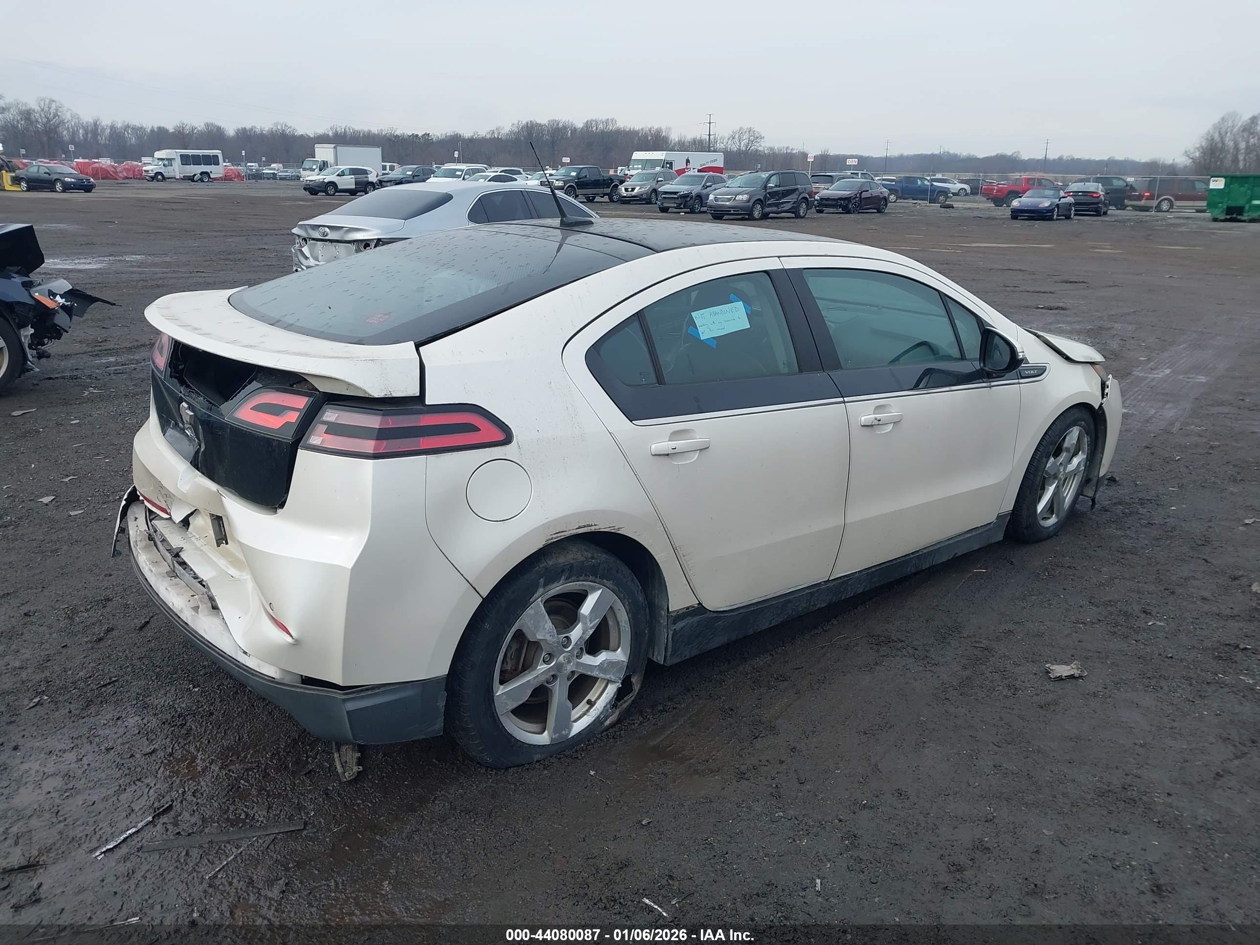 CHEVROLET VOLT image 4