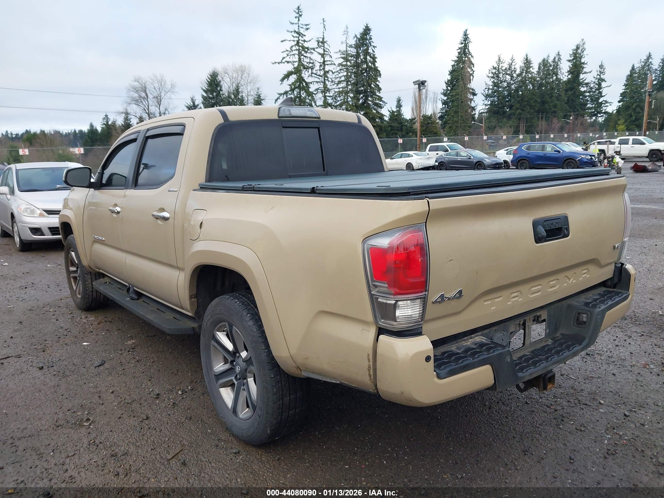 TOYOTA TACOMA image 3