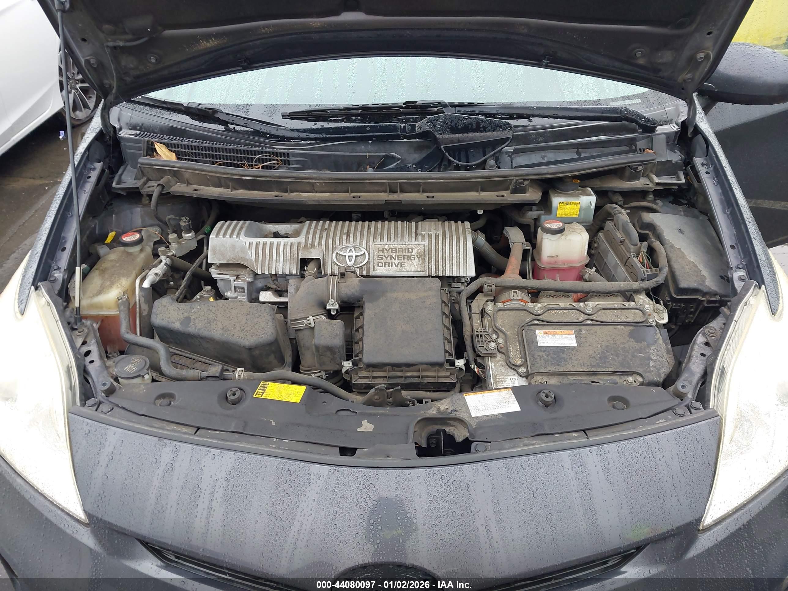 TOYOTA PRIUS image 10