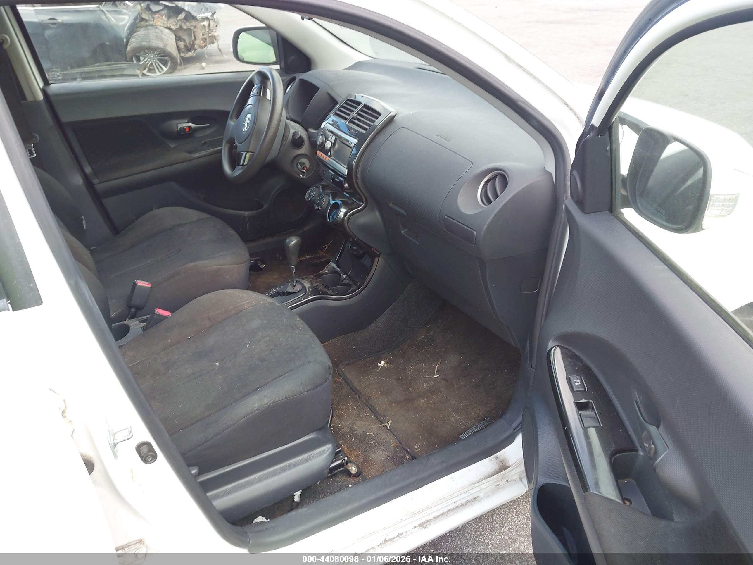 SCION XD image 5