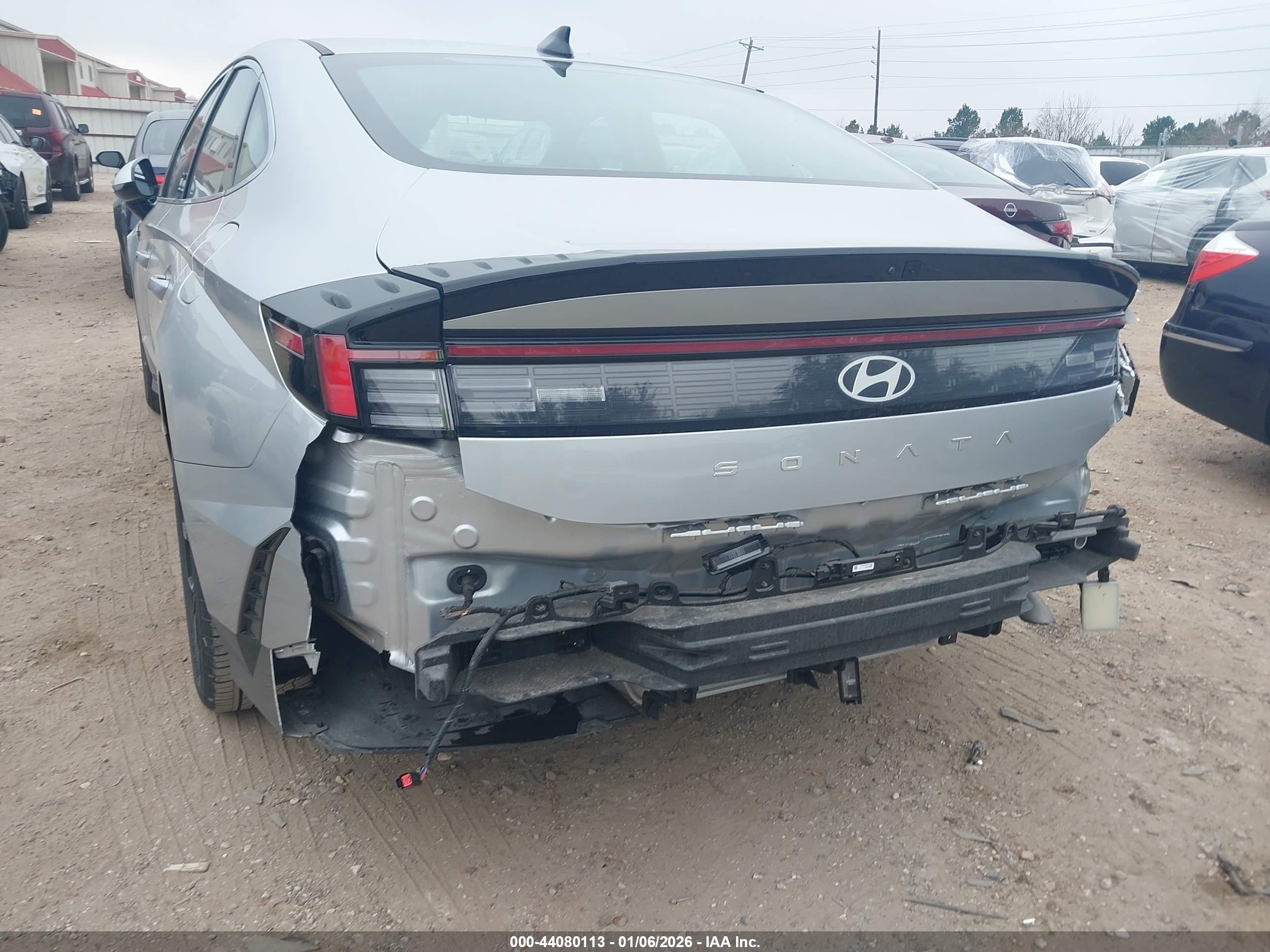 HYUNDAI SONATA image 6