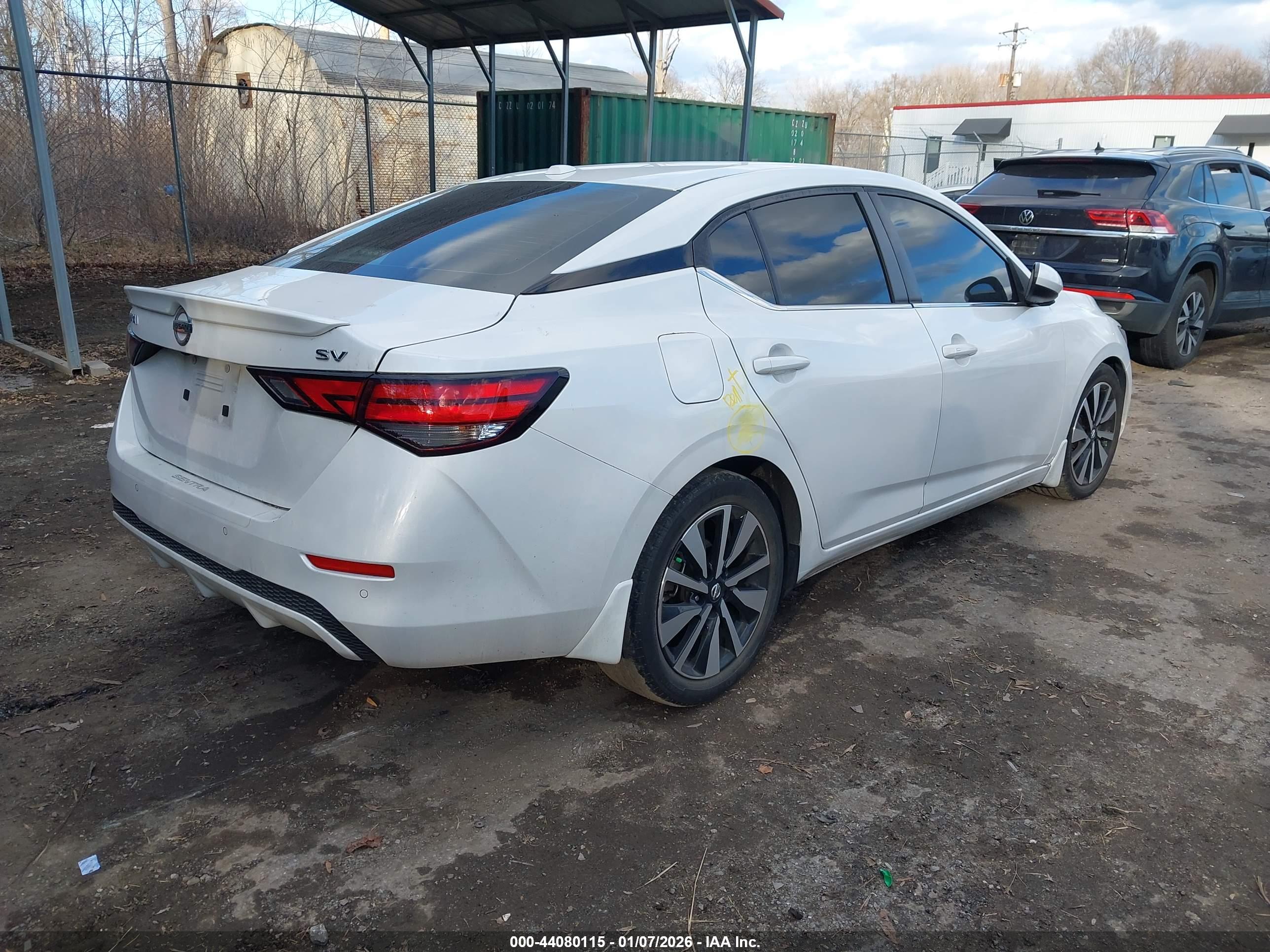NISSAN SENTRA image 4