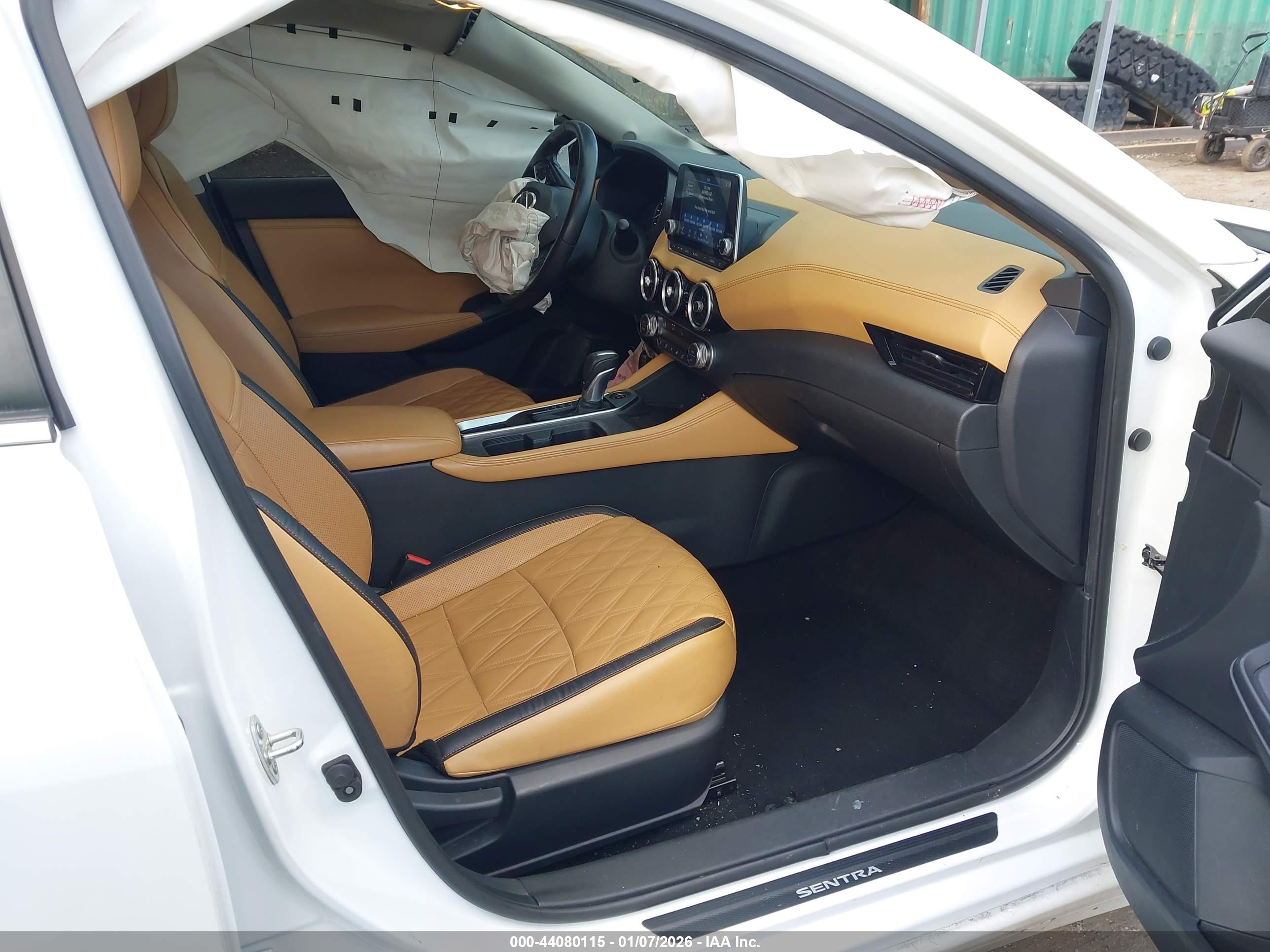 NISSAN SENTRA image 5