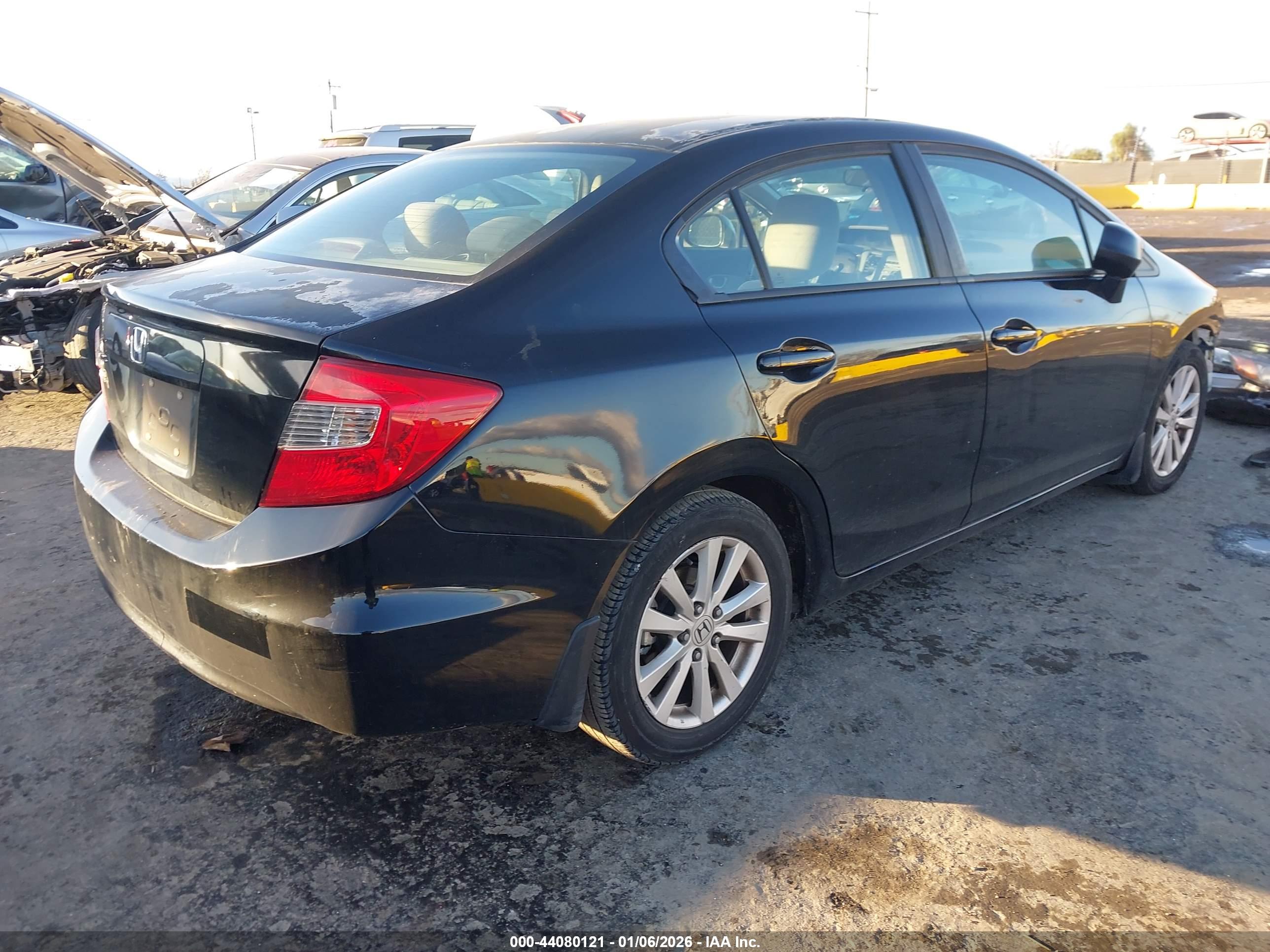 HONDA CIVIC image 4