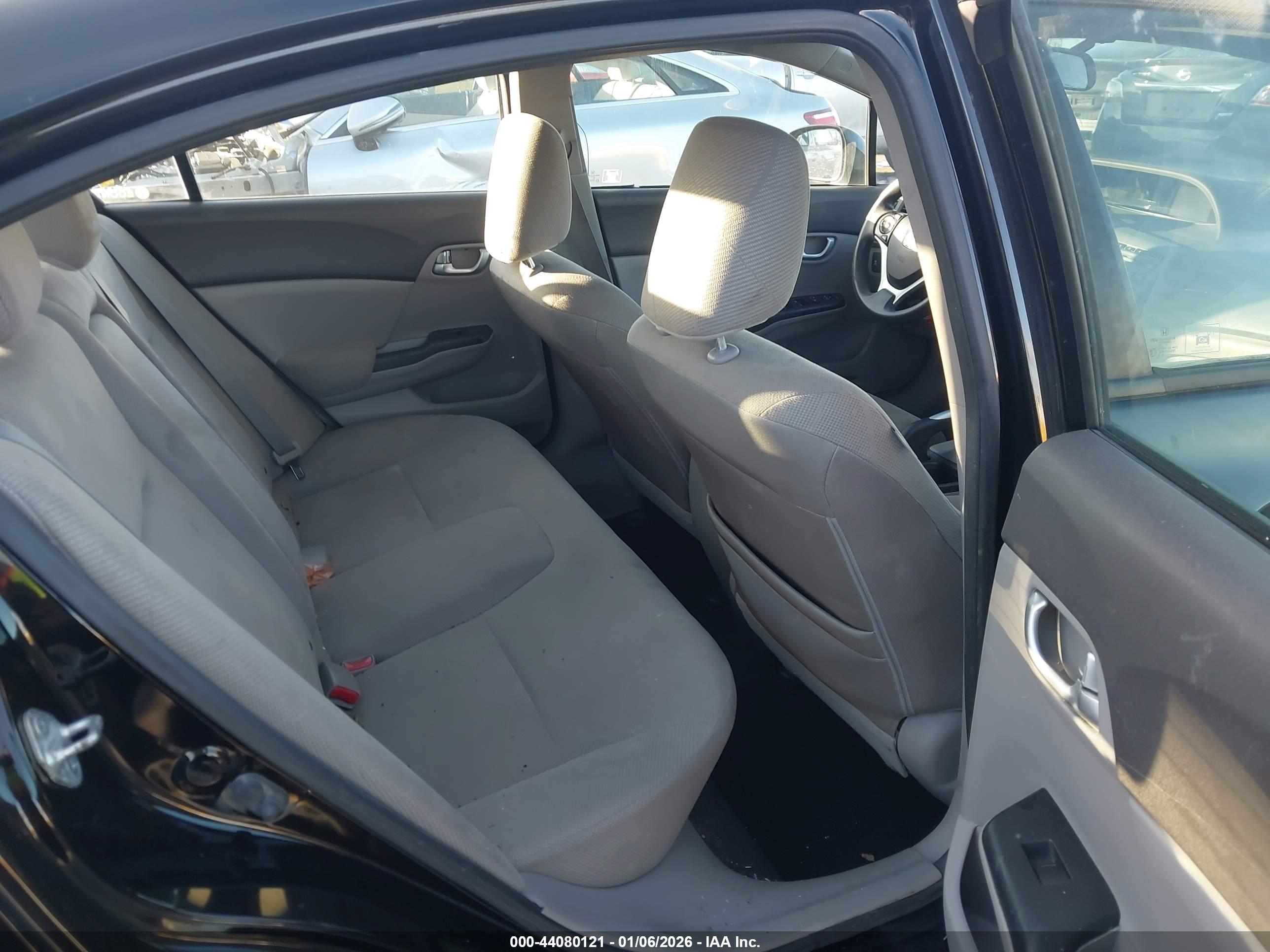 HONDA CIVIC image 8