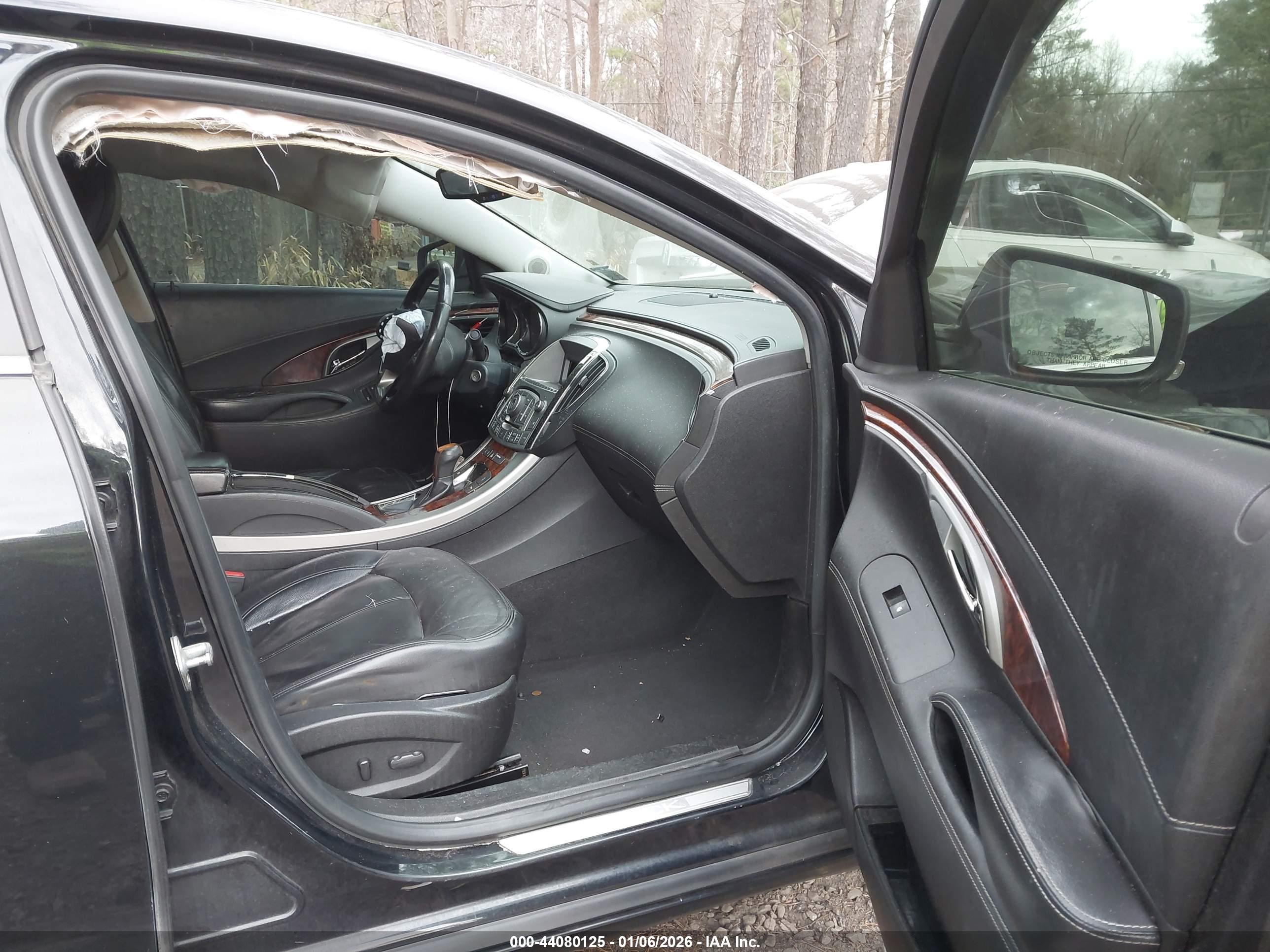 BUICK LACROSSE image 5