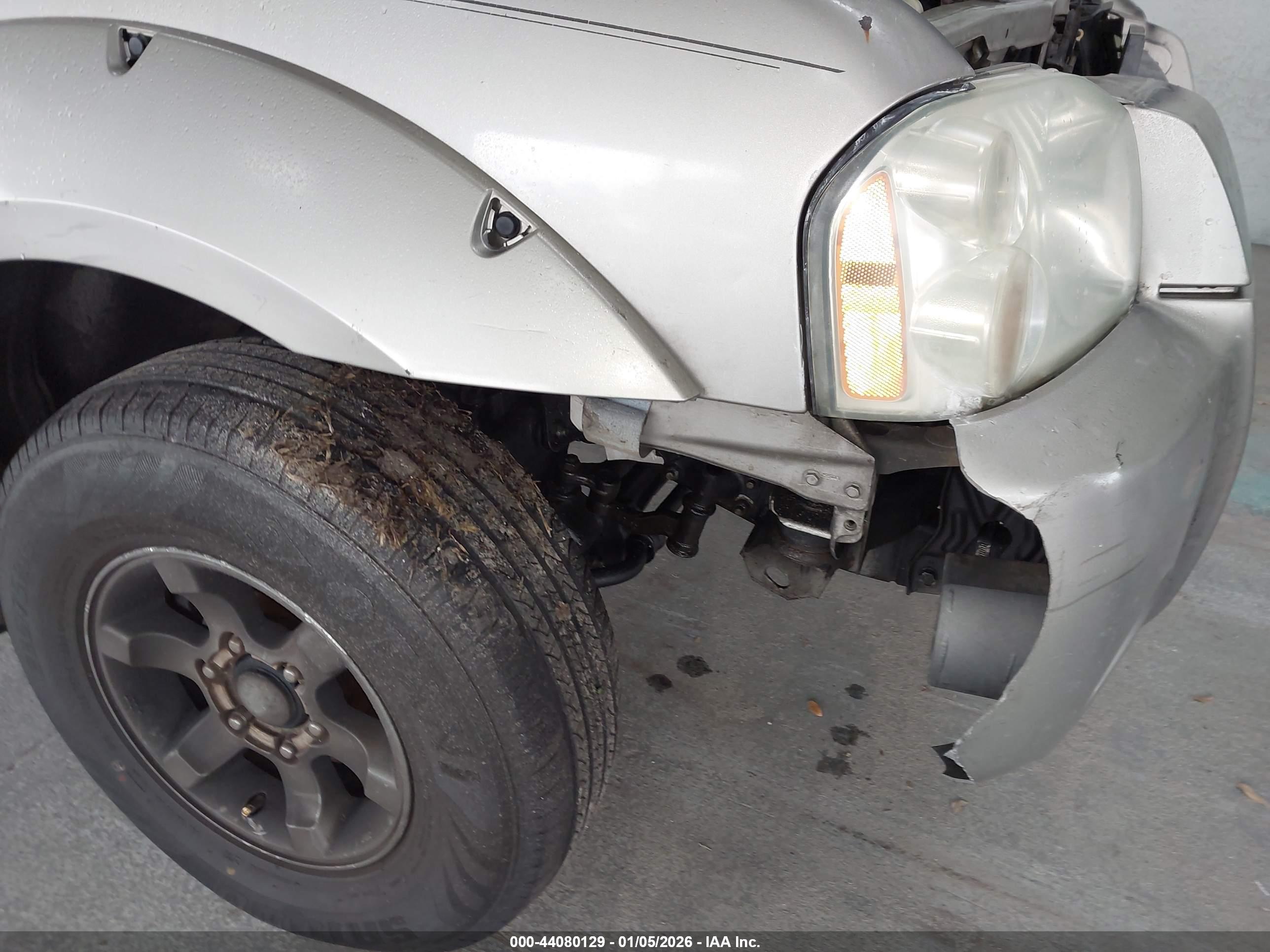 NISSAN FRONTIER image 6