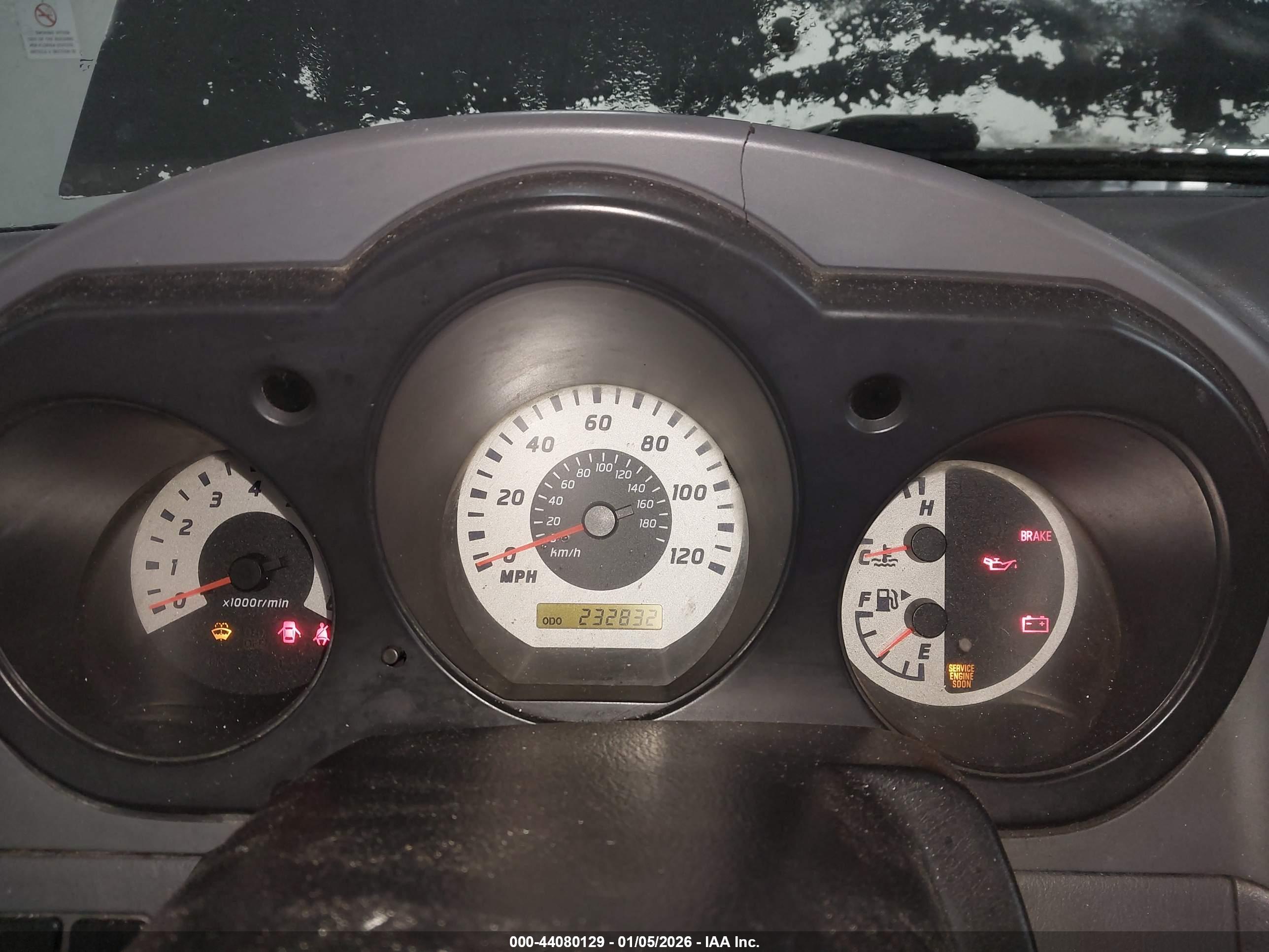 NISSAN FRONTIER image 7