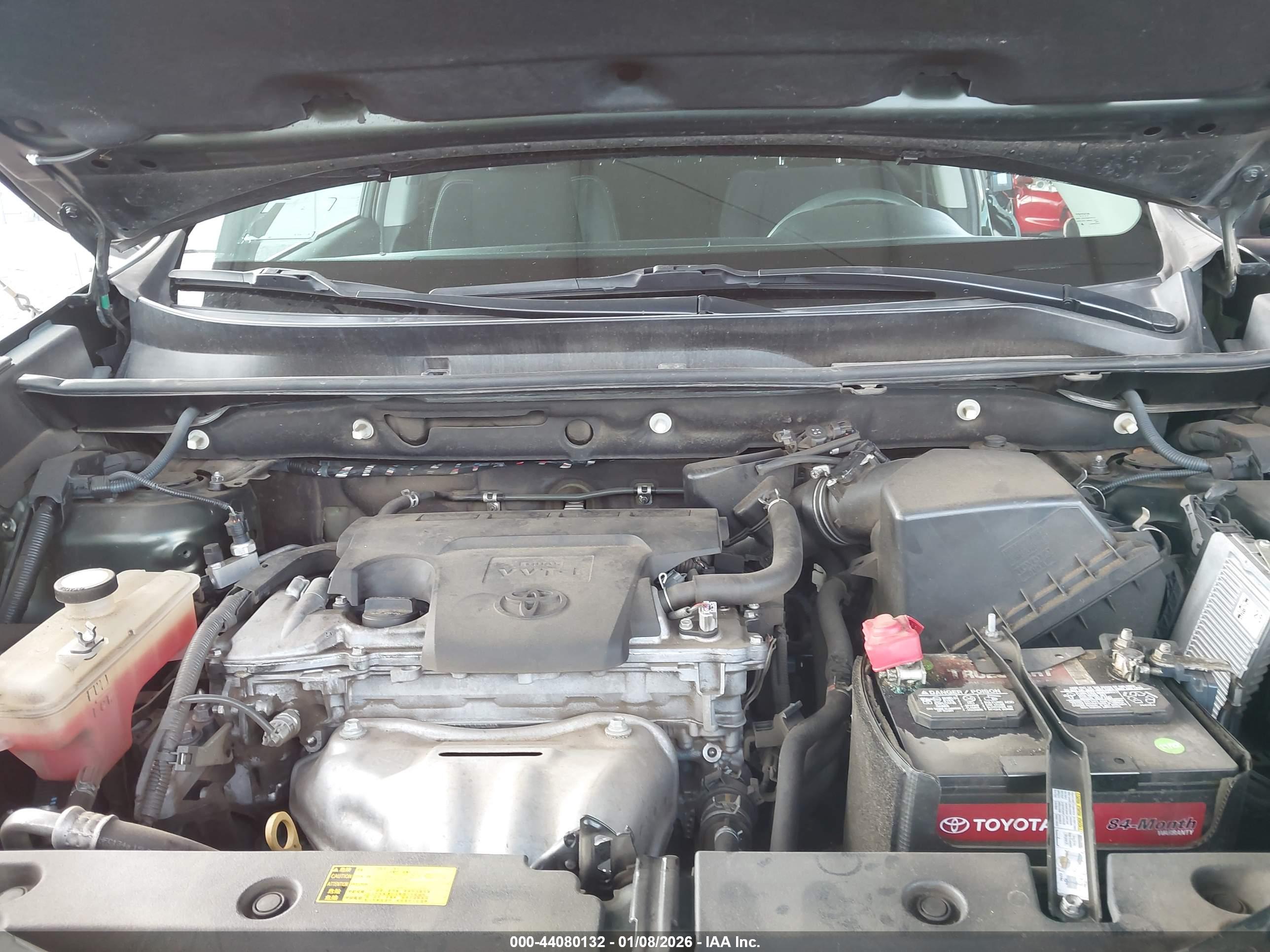 TOYOTA RAV4 image 10