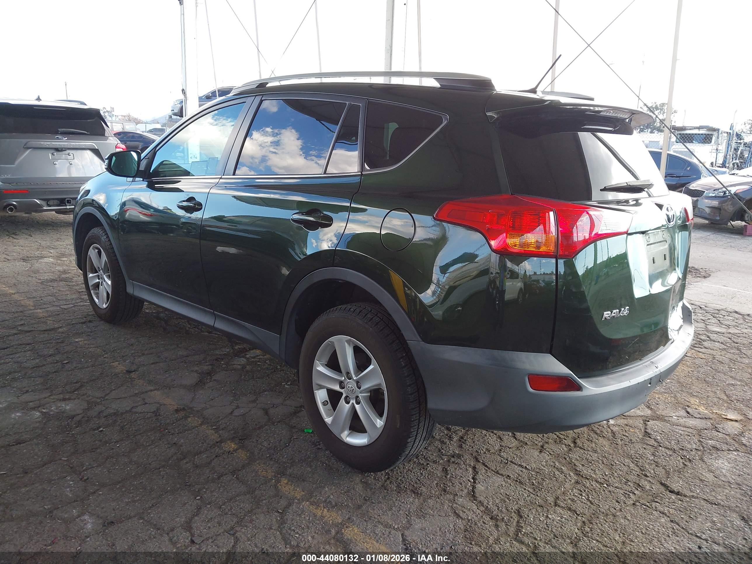 TOYOTA RAV4 image 3
