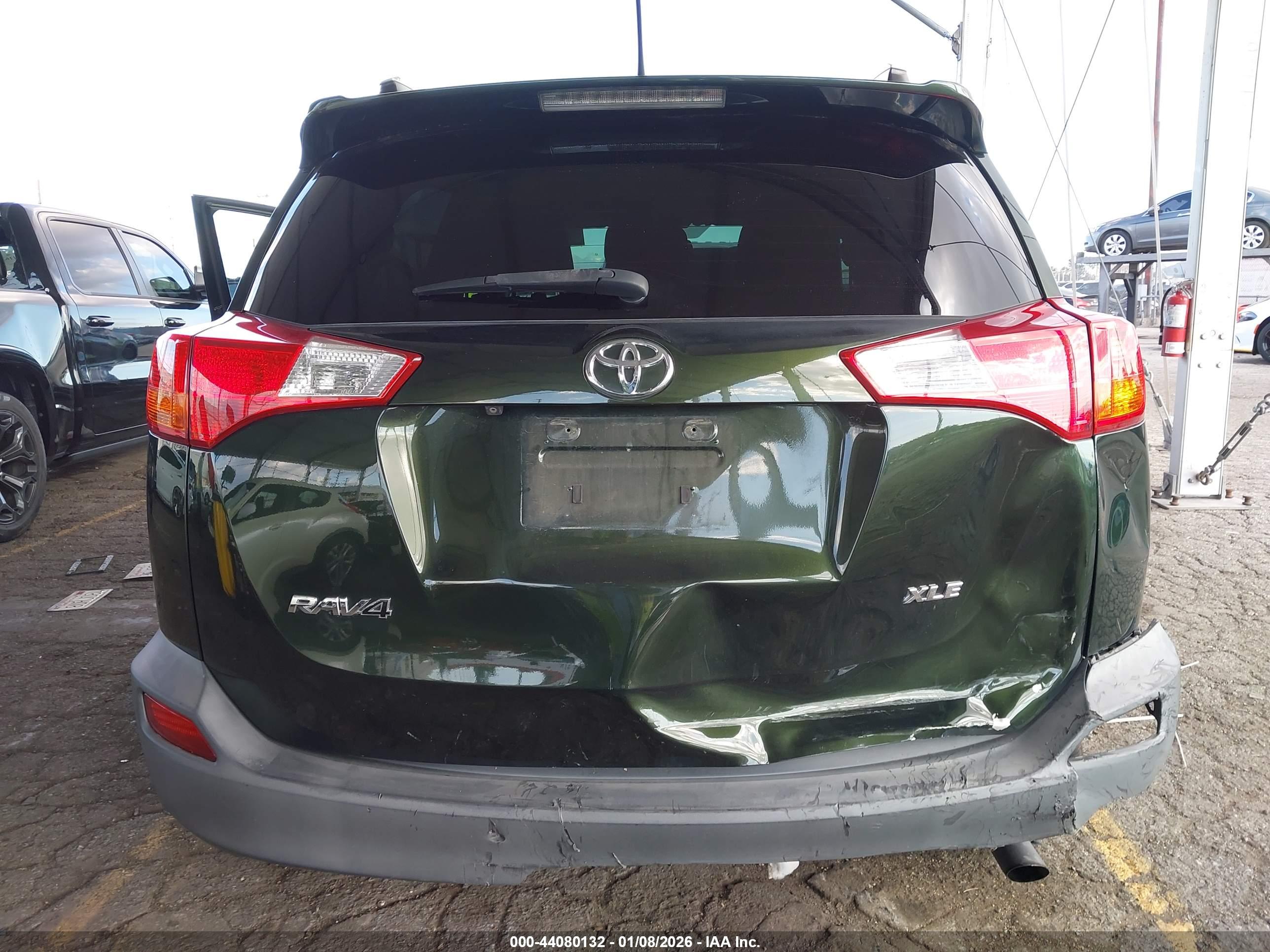 TOYOTA RAV4 image 6