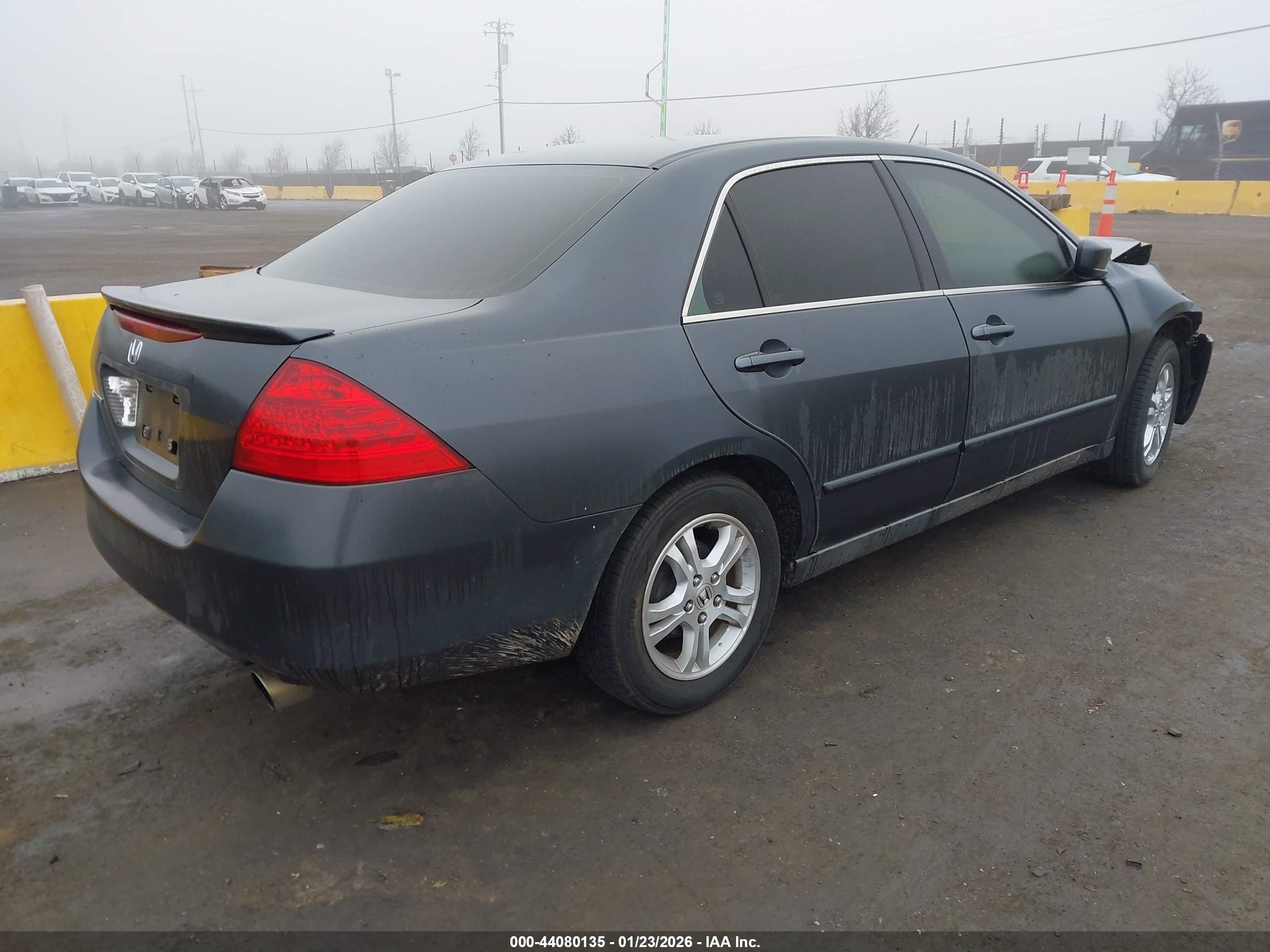 HONDA ACCORD image 4
