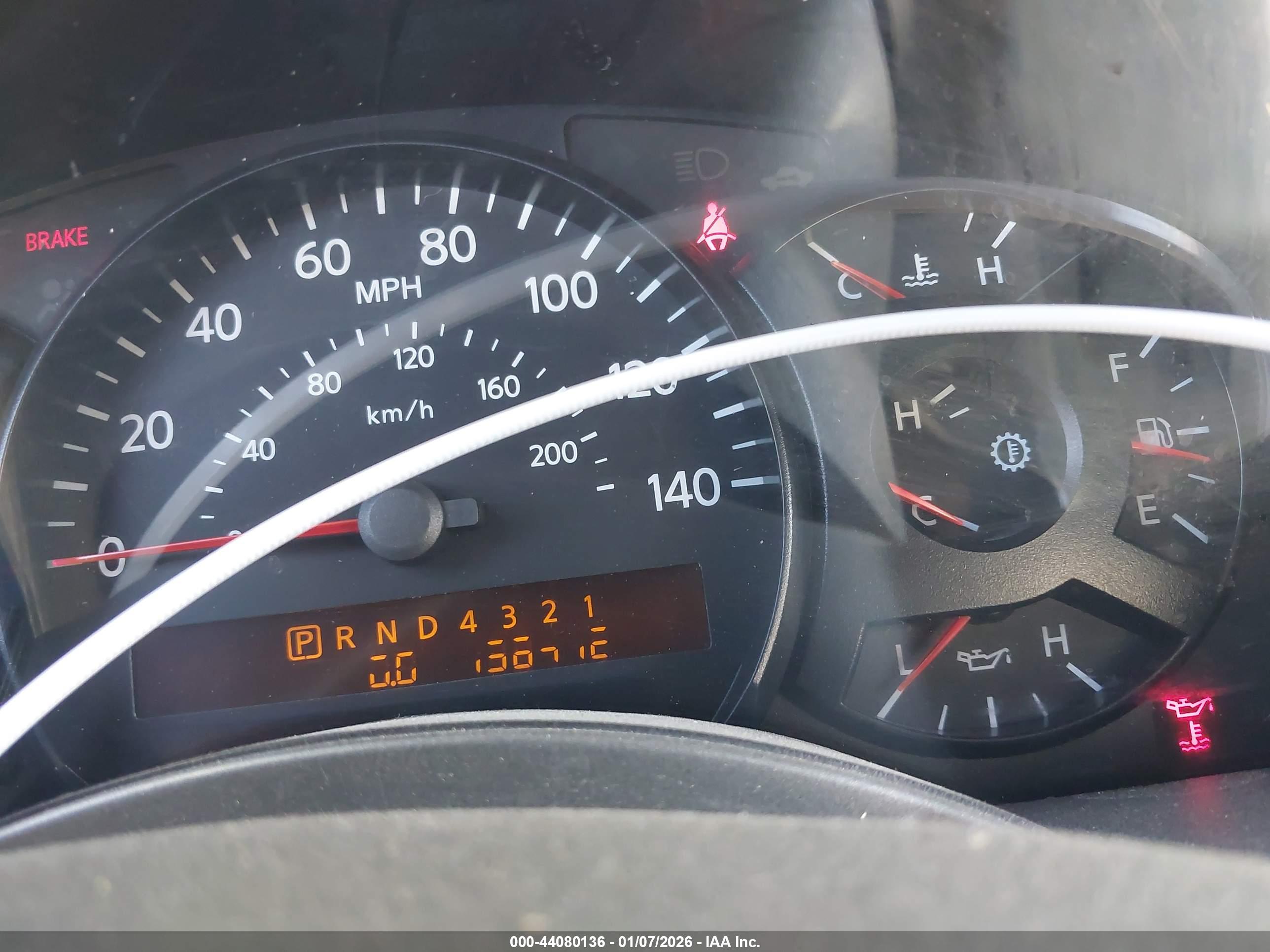NISSAN TITAN image 7