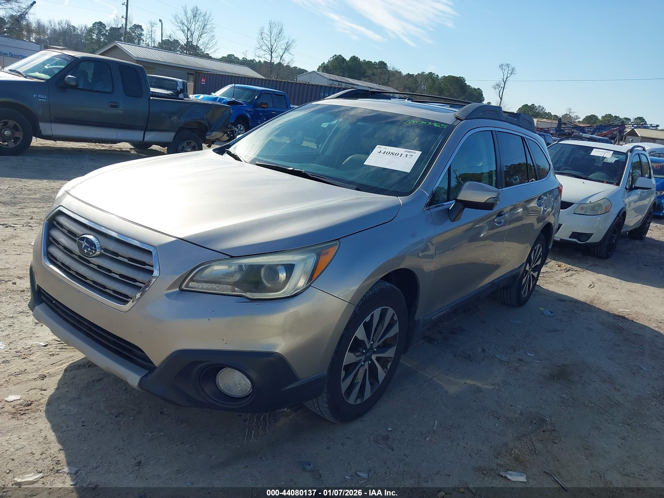 SUBARU OUTBACK image 2