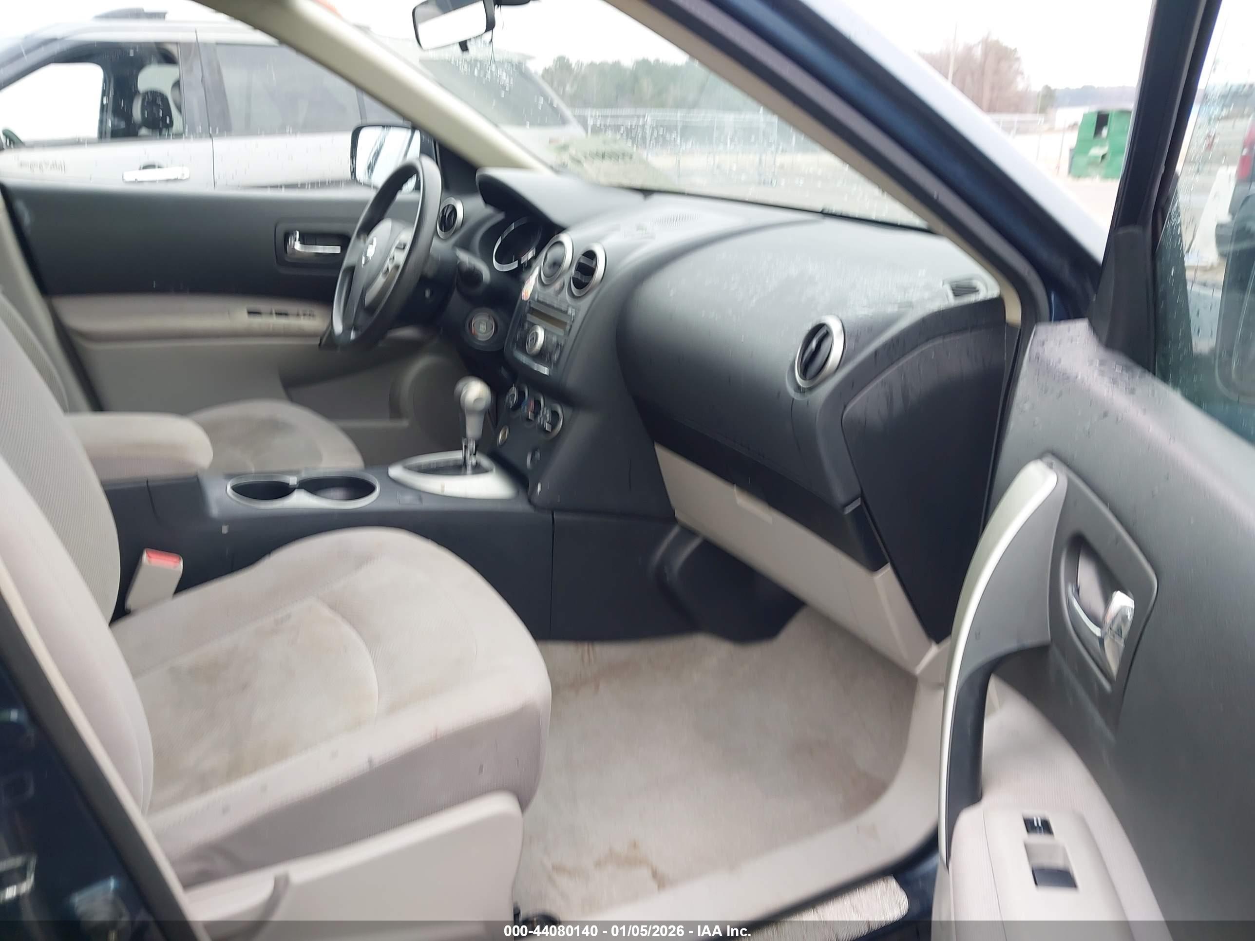 NISSAN ROGUE image 5