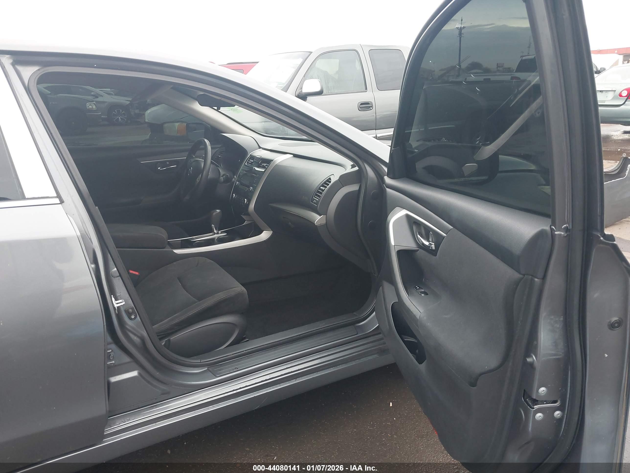 NISSAN ALTIMA image 5
