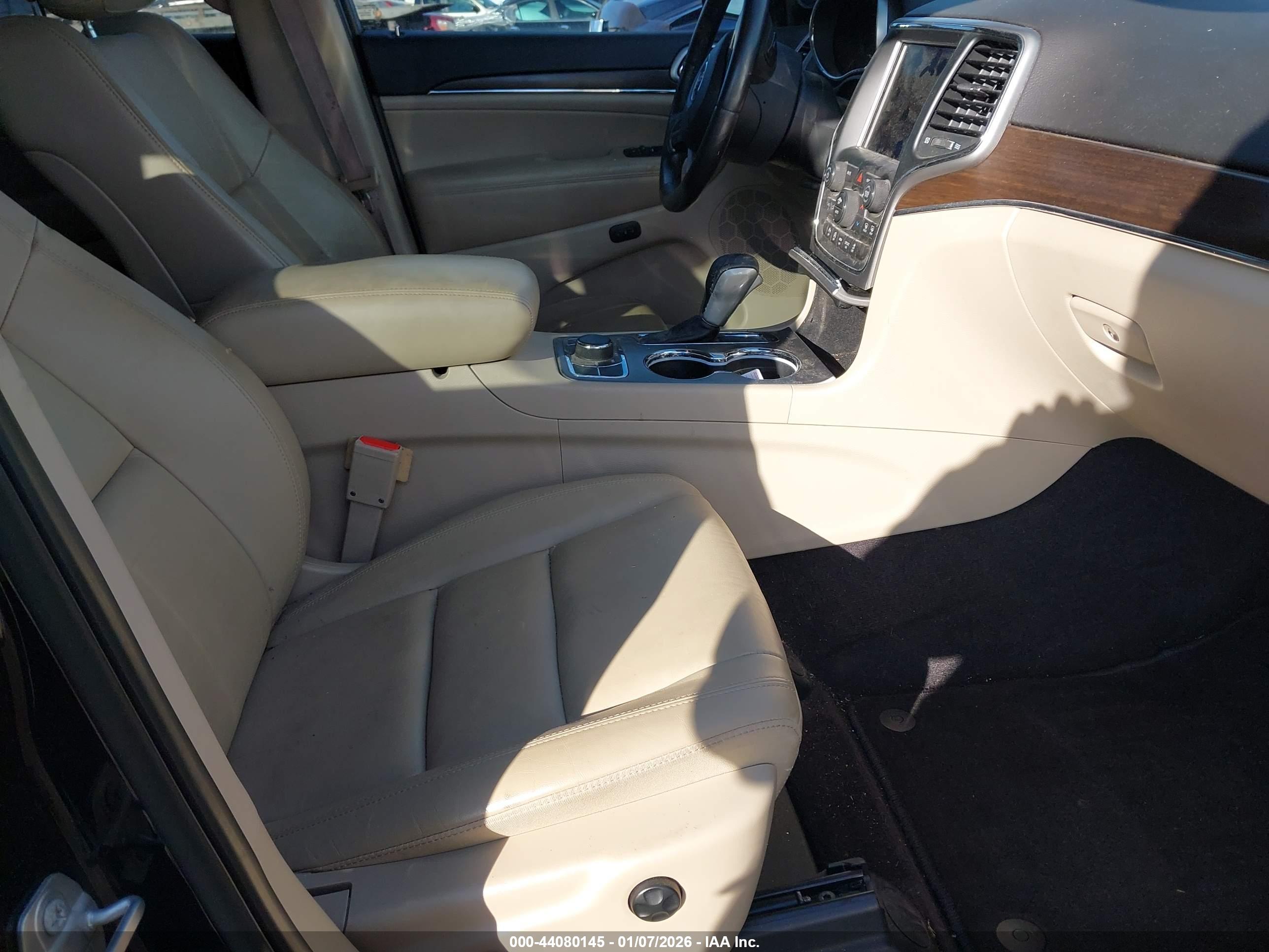 JEEP GRAND image 5