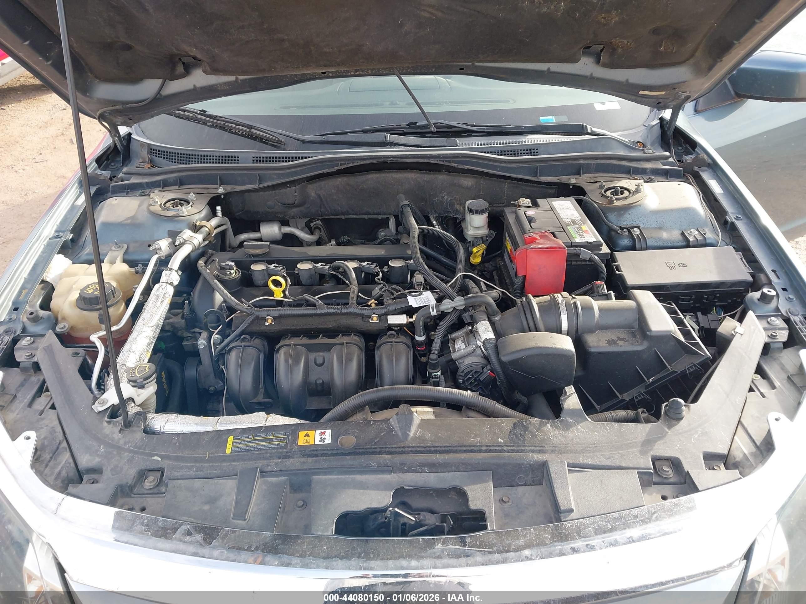 FORD FUSION image 10
