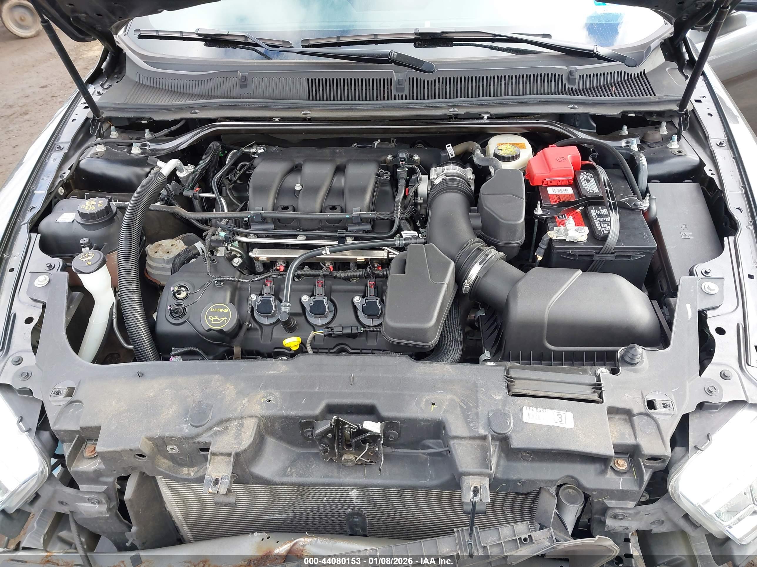 FORD TAURUS image 10