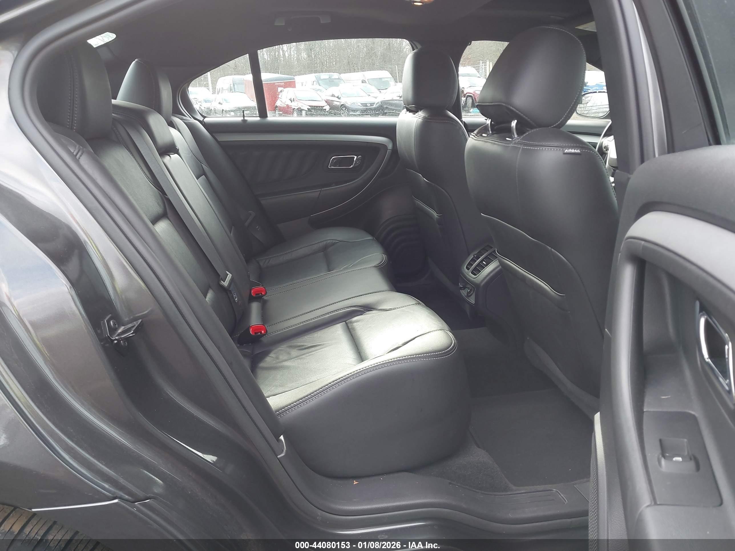 FORD TAURUS image 8