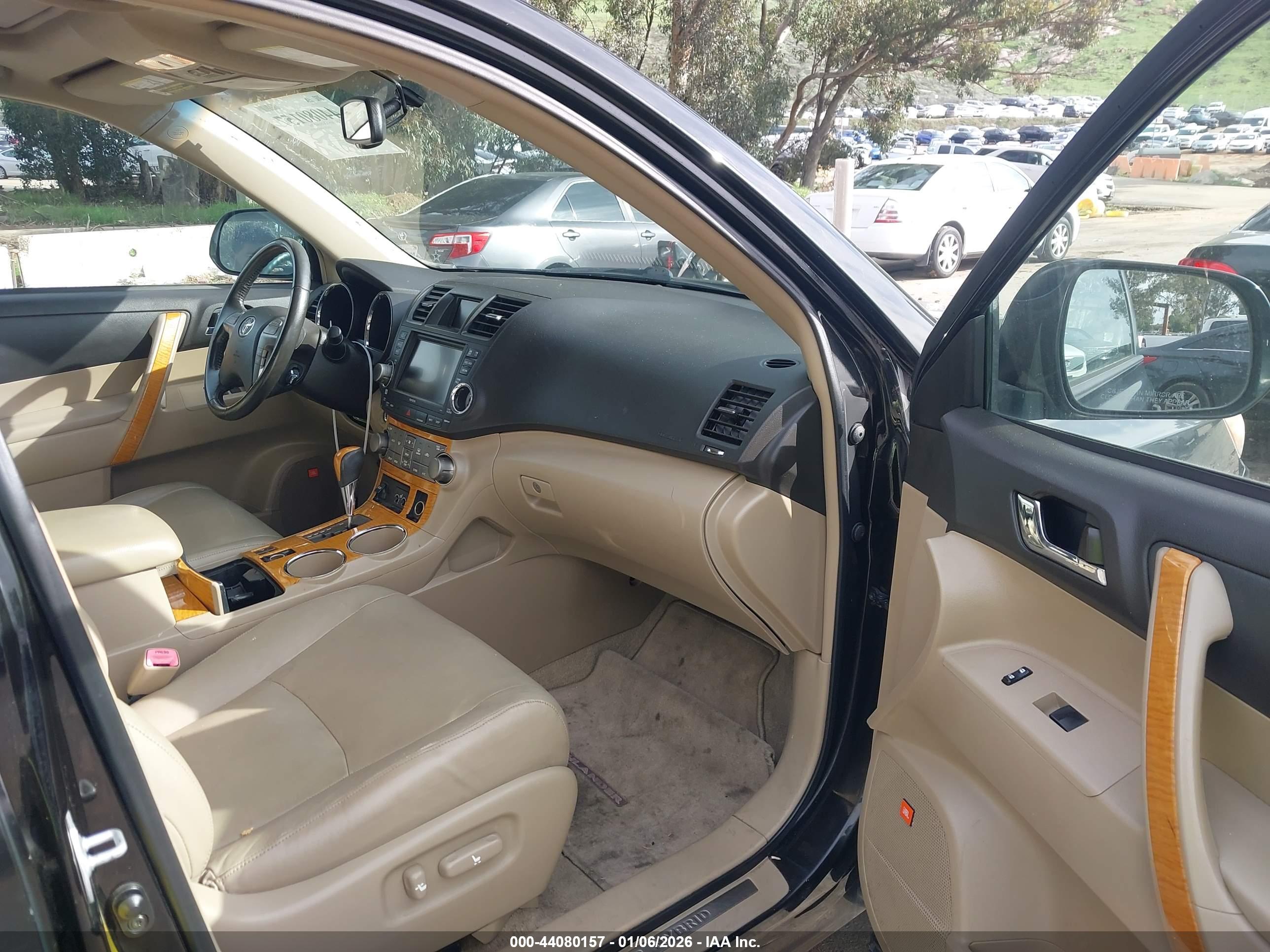 TOYOTA HIGHLANDER image 5
