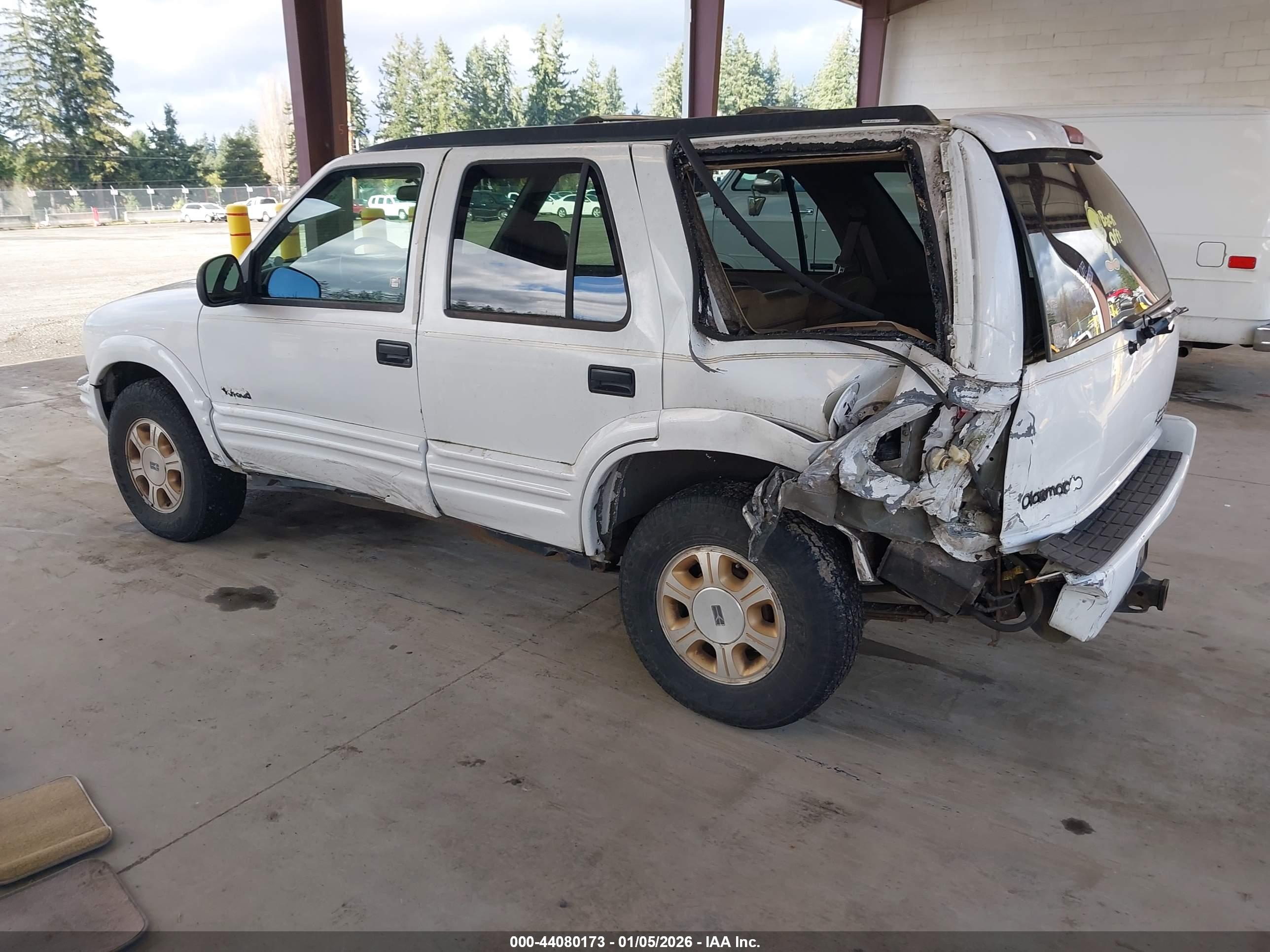 OLDSMOBILE BRAVADA image 3