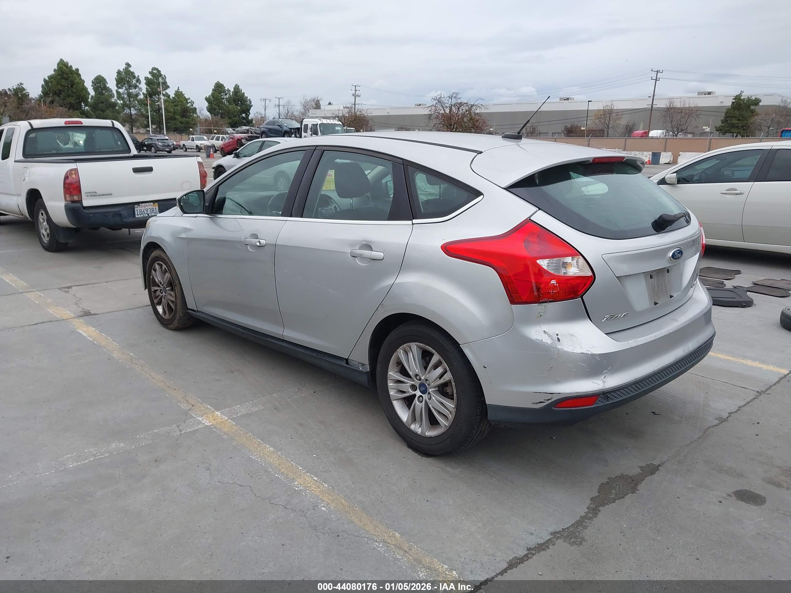 FORD FOCUS image 3