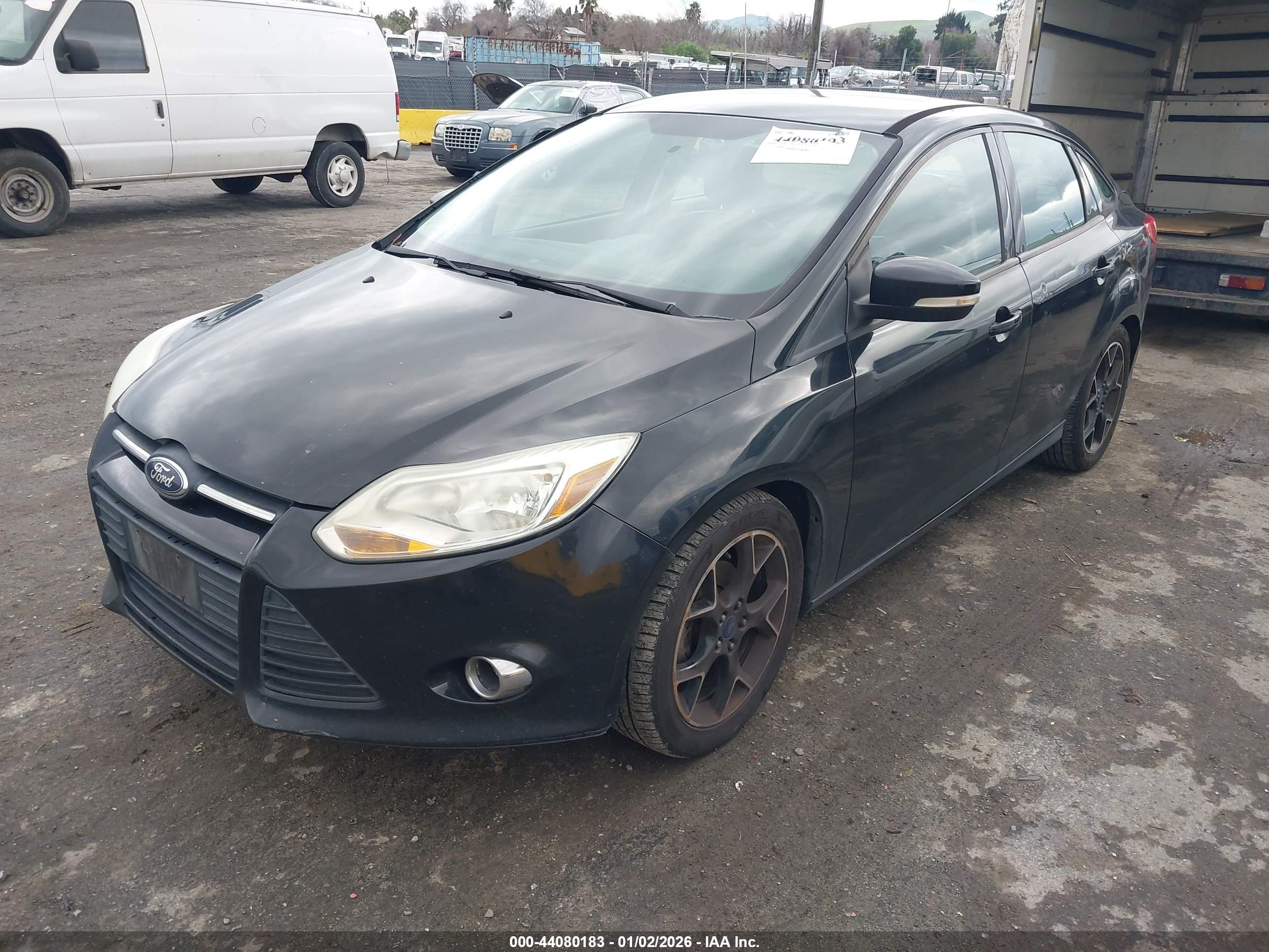 FORD FOCUS image 2