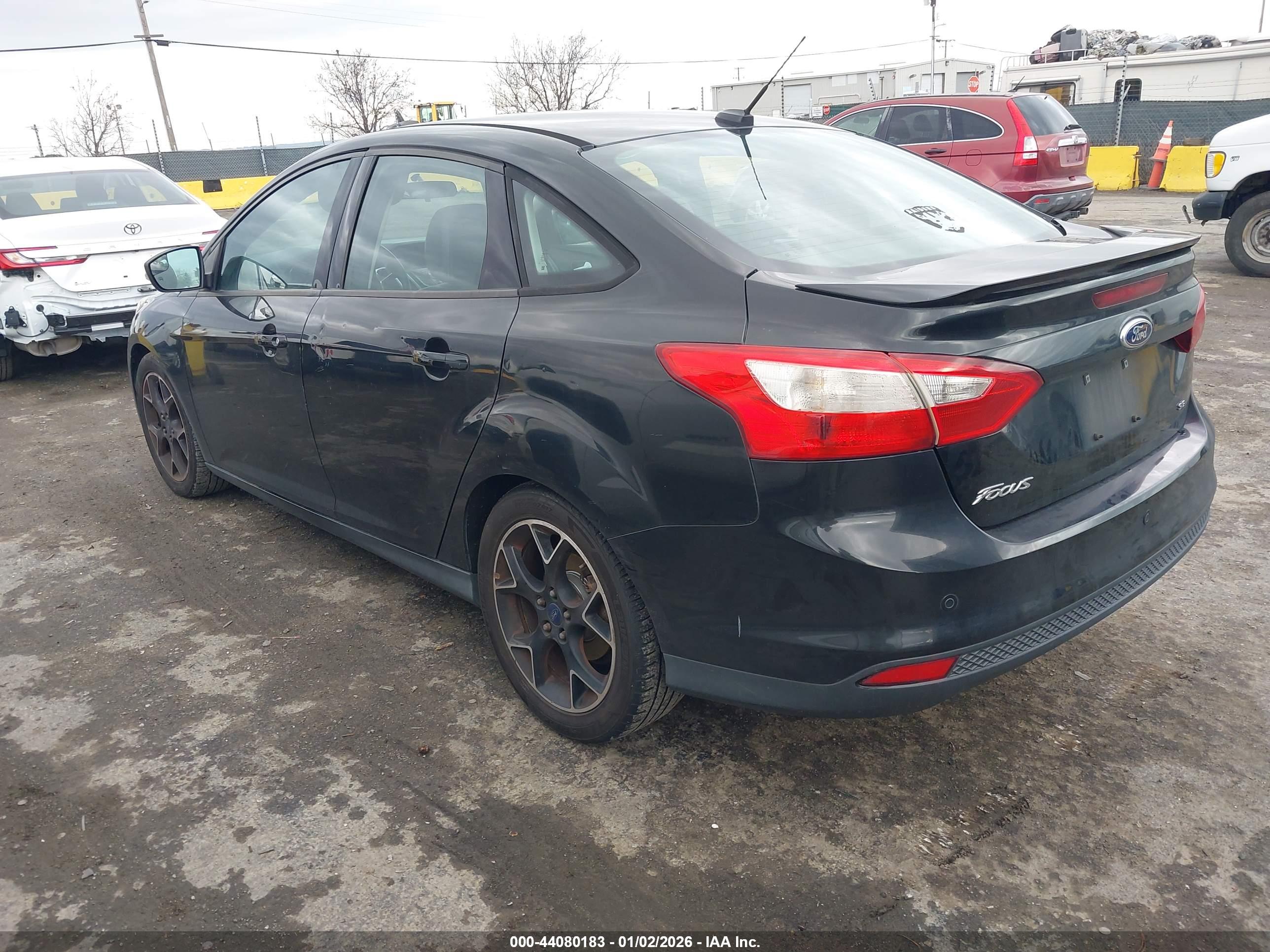 FORD FOCUS image 3