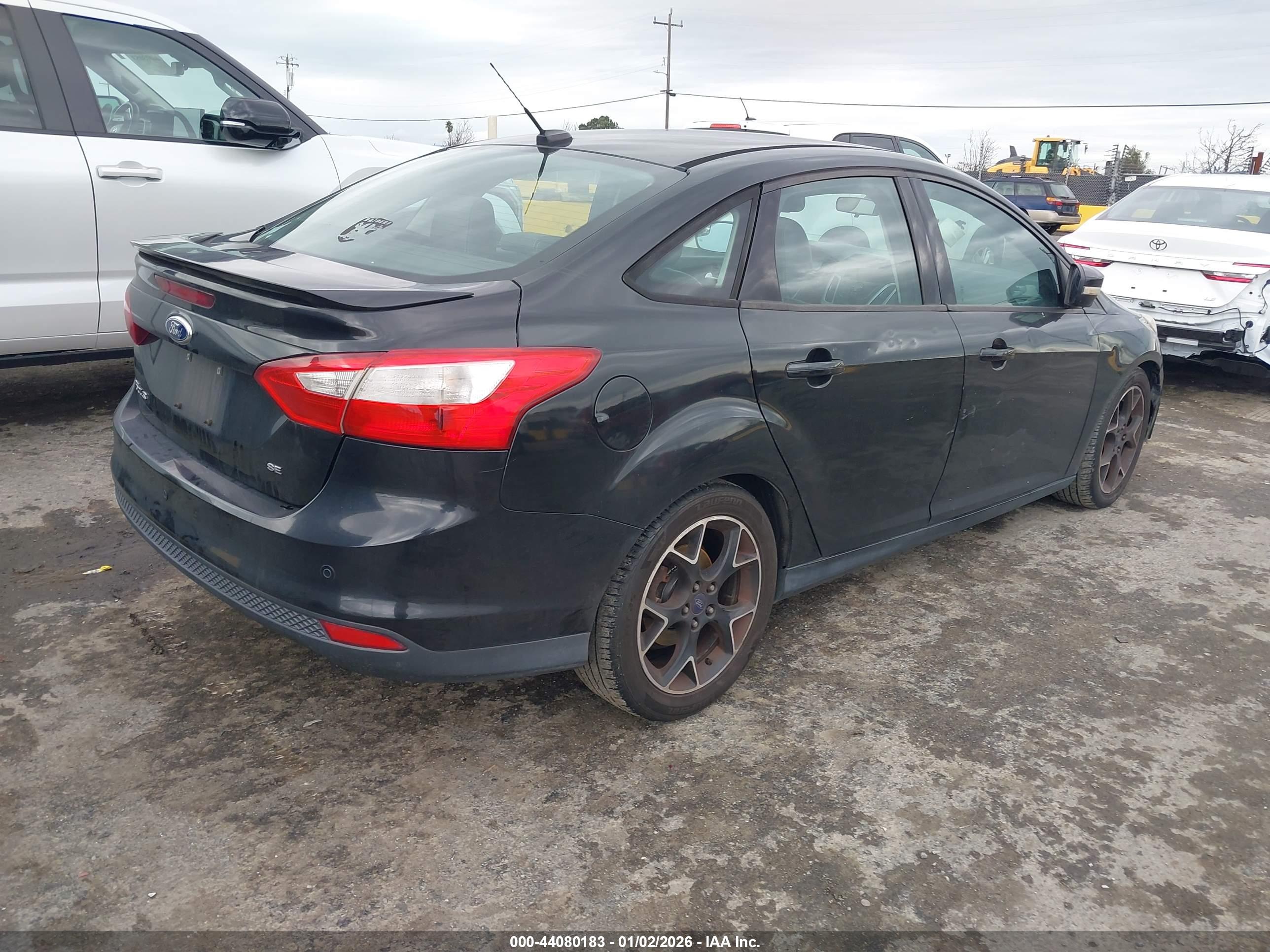 FORD FOCUS image 4