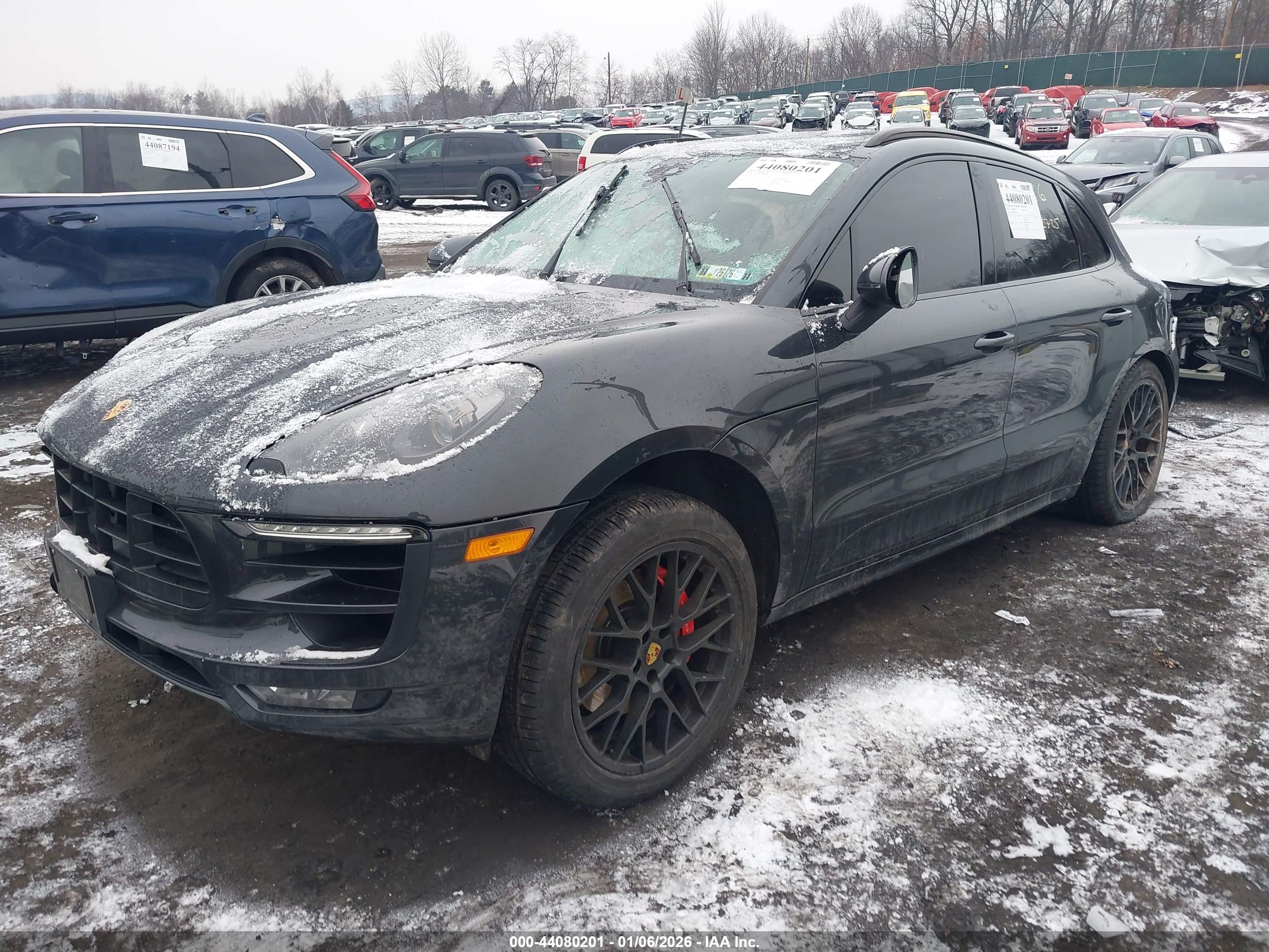PORSCHE MACAN image 2