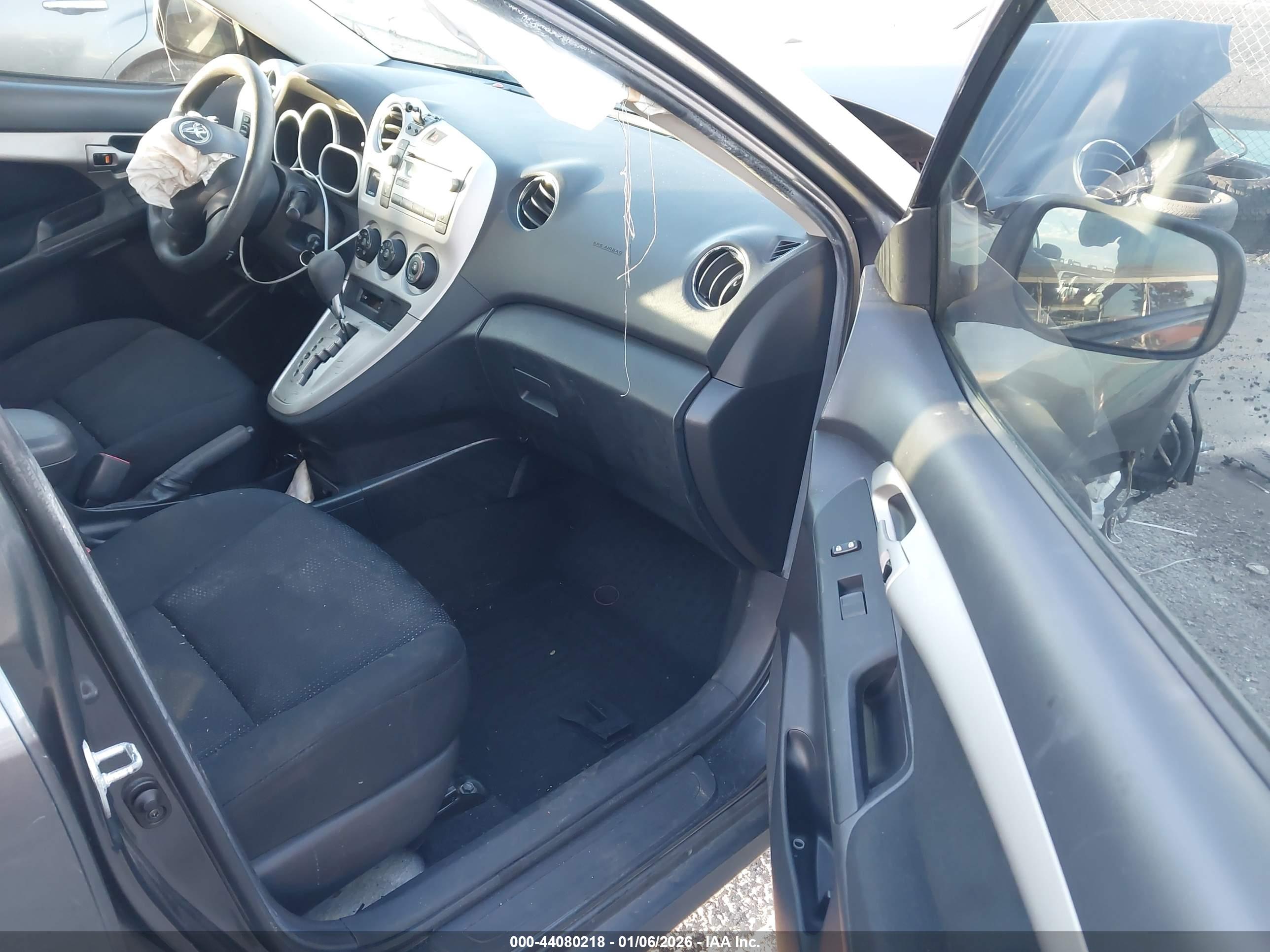 TOYOTA MATRIX image 5