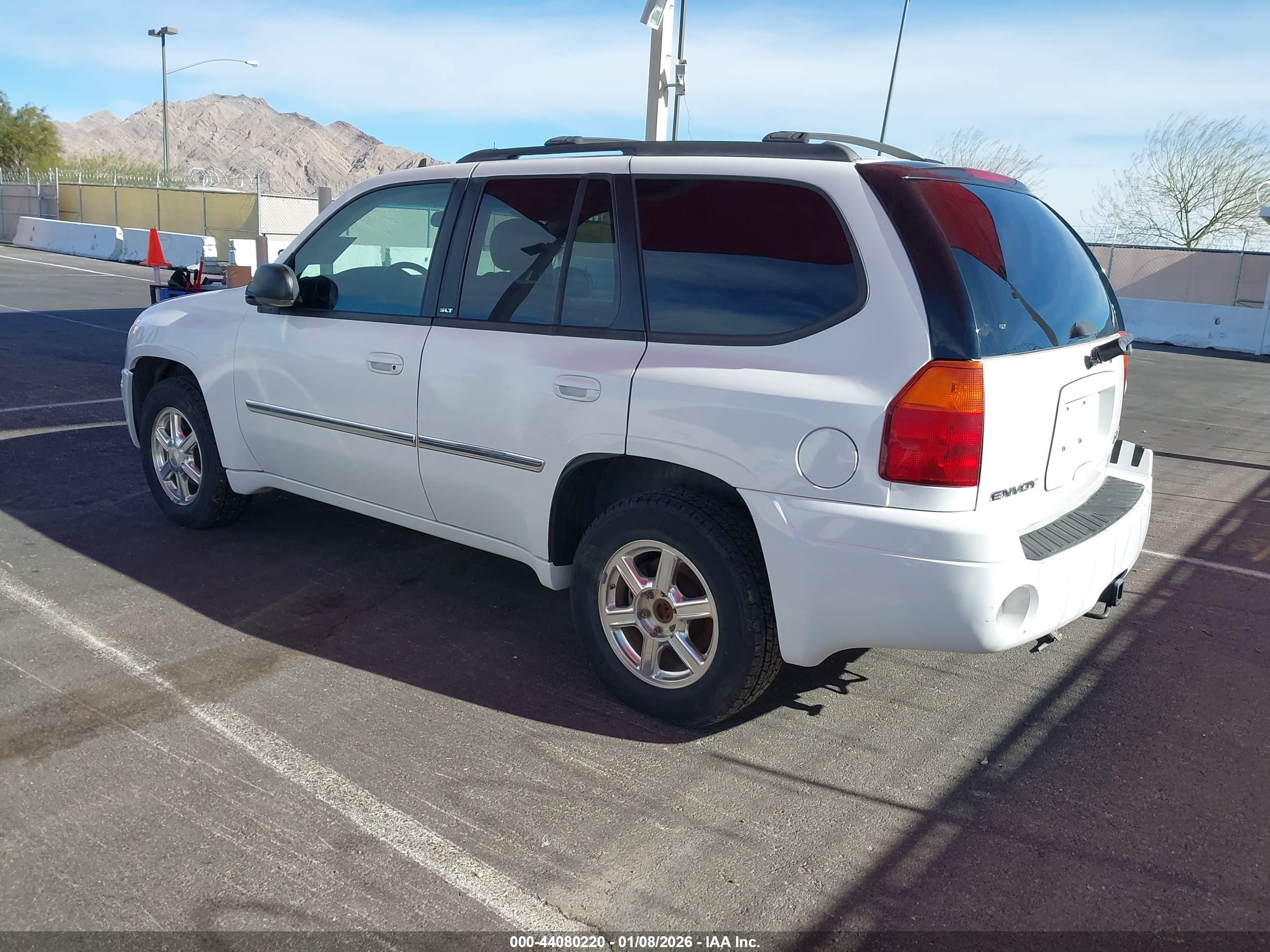 GMC ENVOY image 3