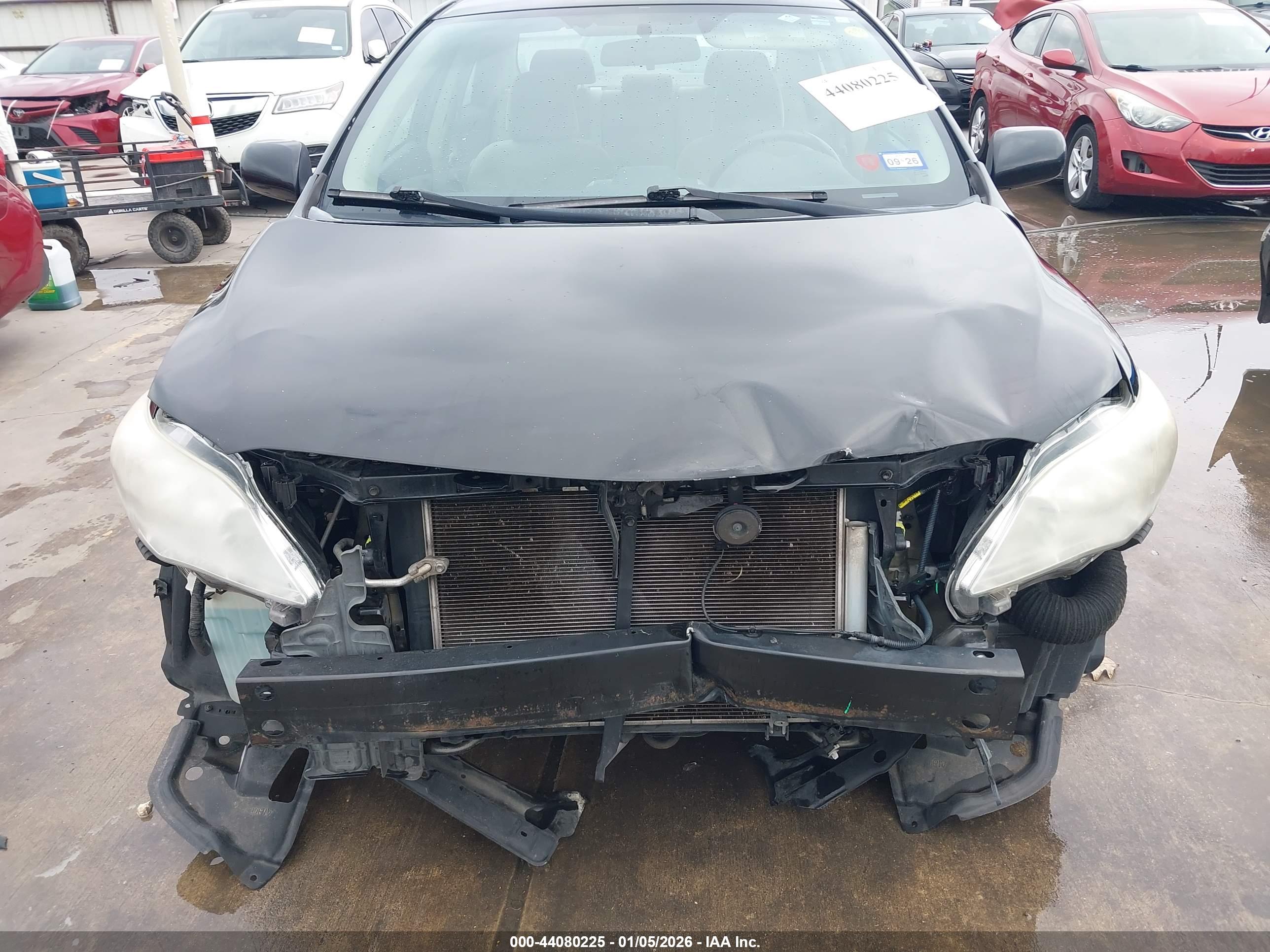 TOYOTA COROLLA image 6