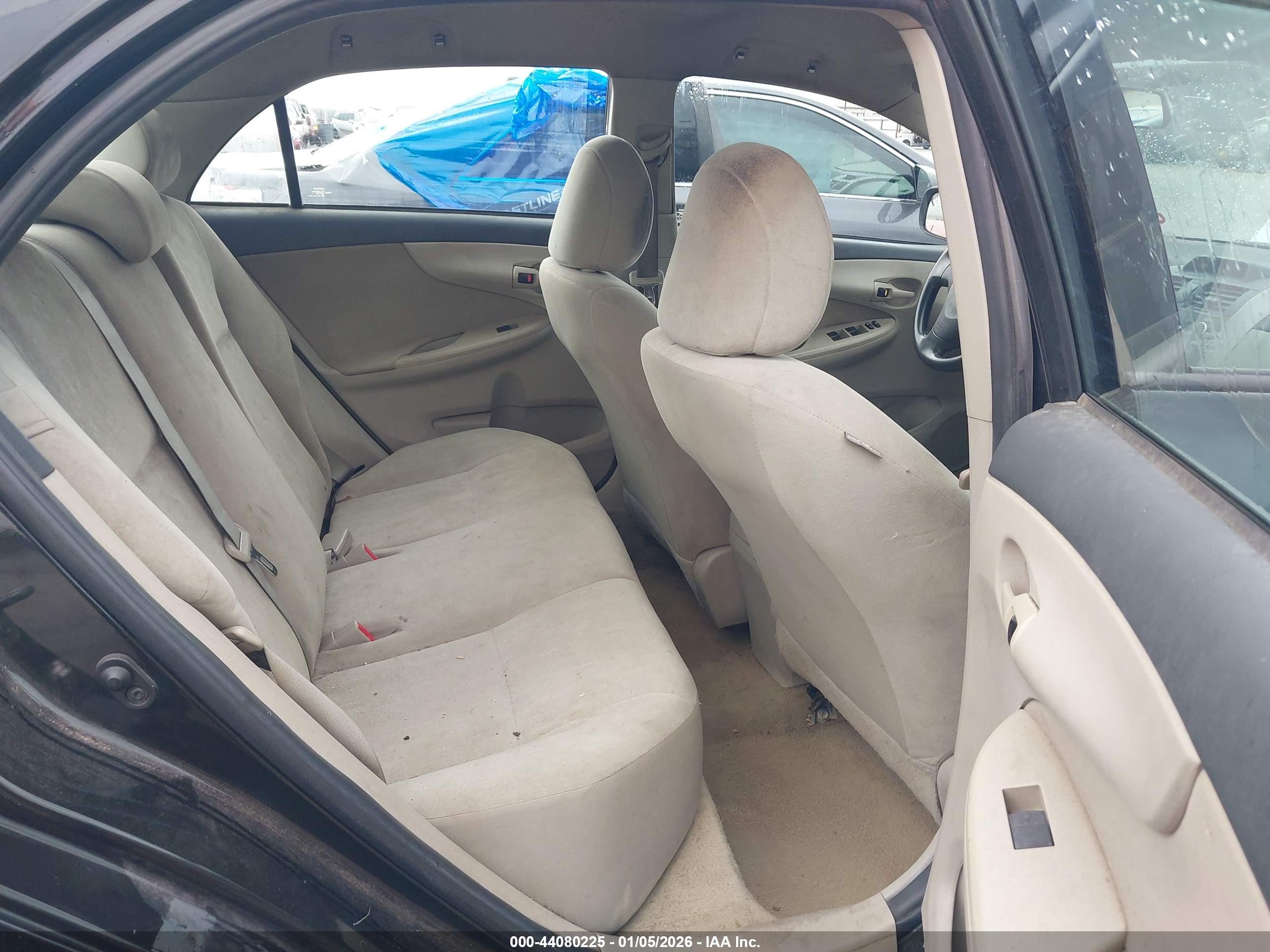 TOYOTA COROLLA image 8