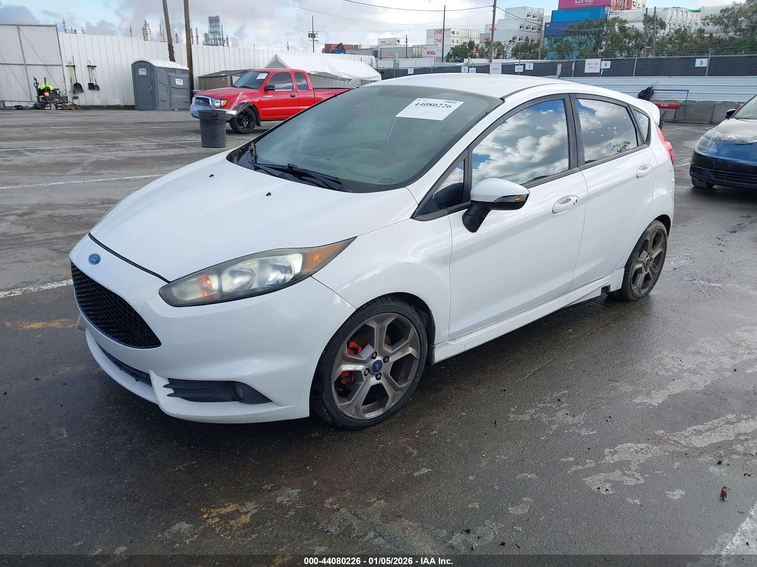 FORD FIESTA image 2