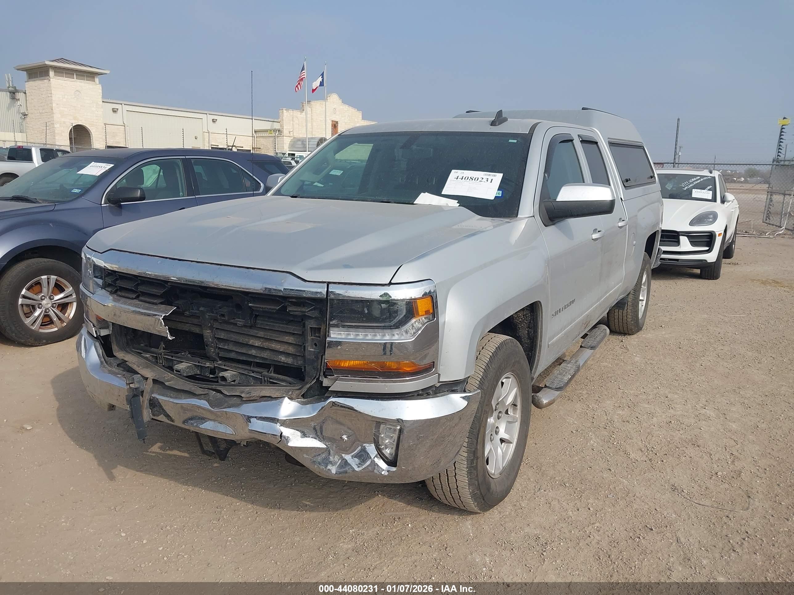 CHEVROLET SILVERADO image 2