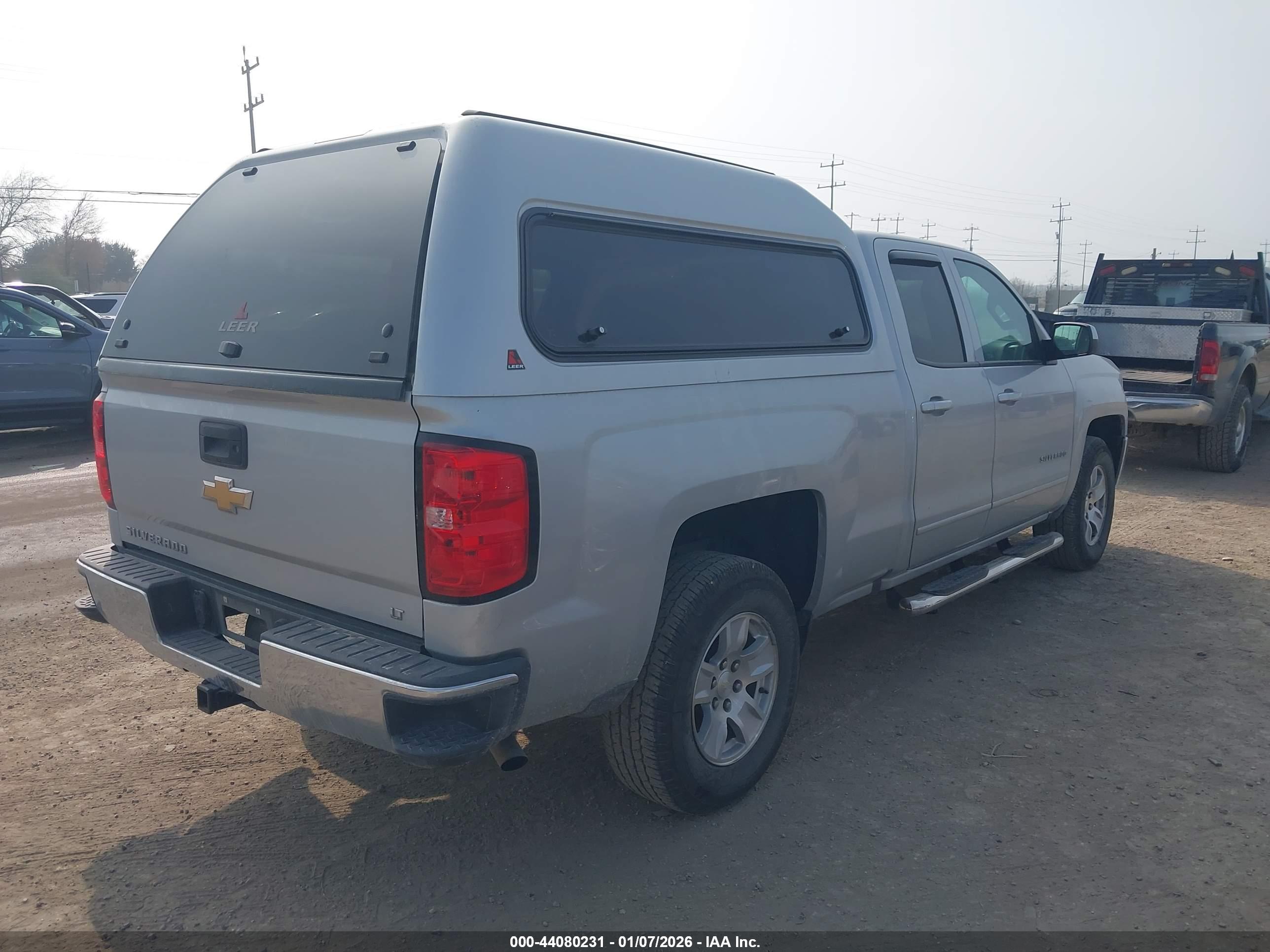 CHEVROLET SILVERADO image 4