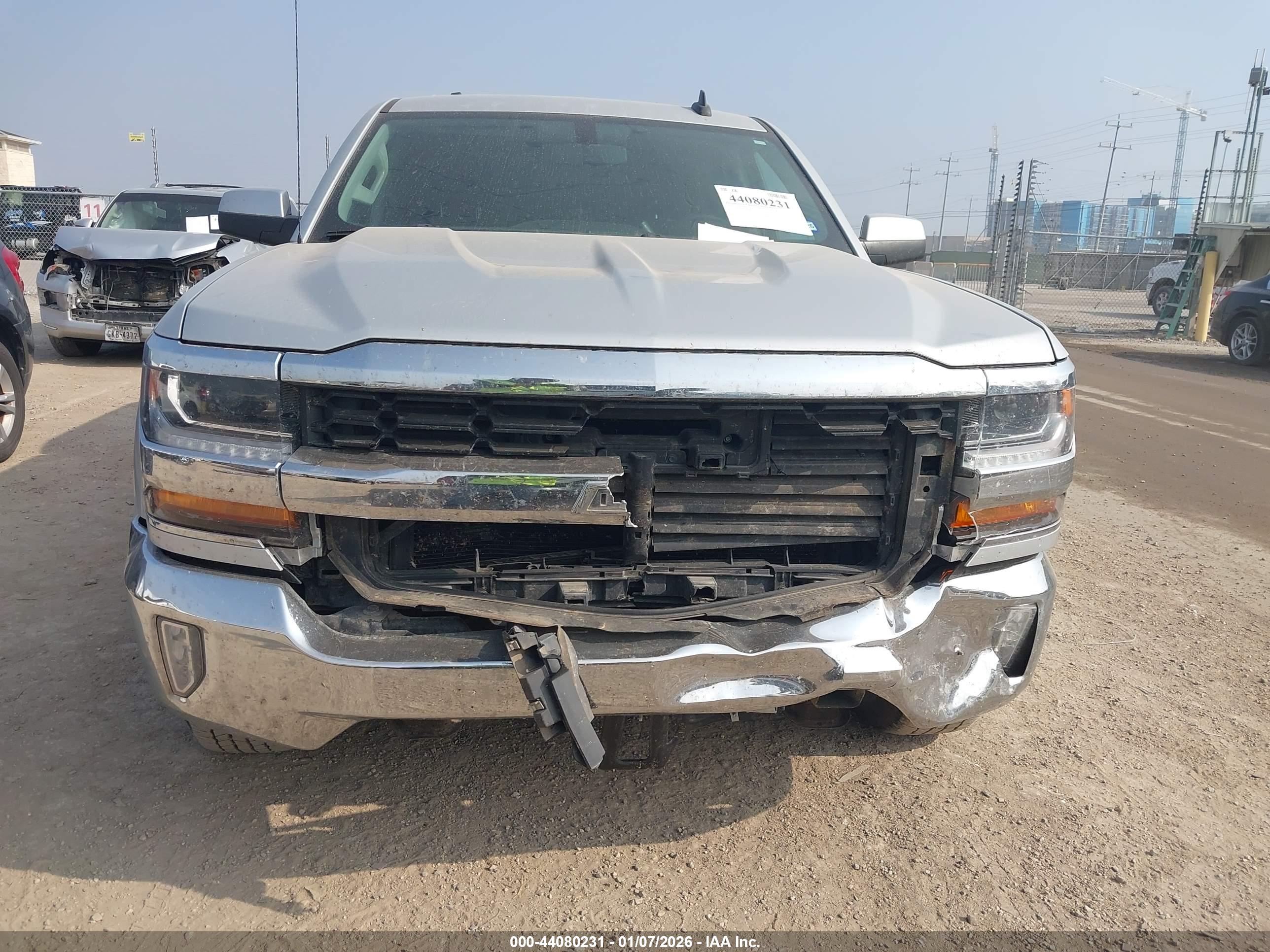 CHEVROLET SILVERADO image 6