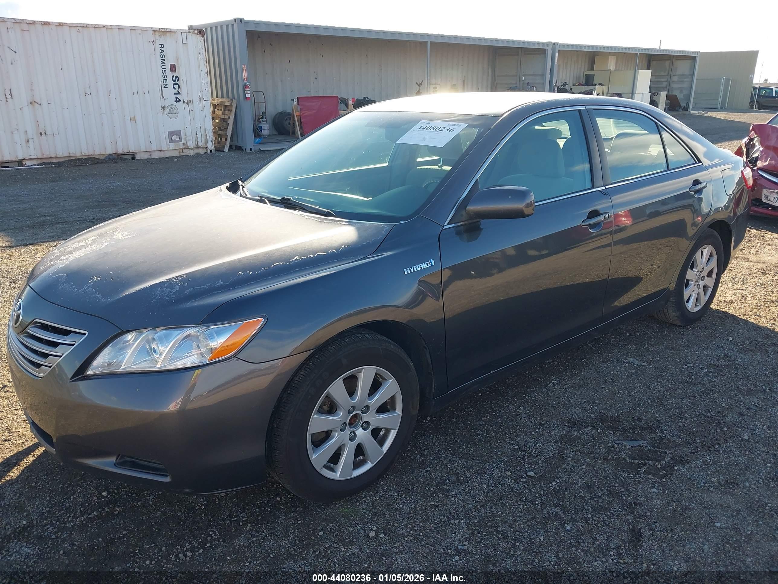 TOYOTA CAMRY image 2